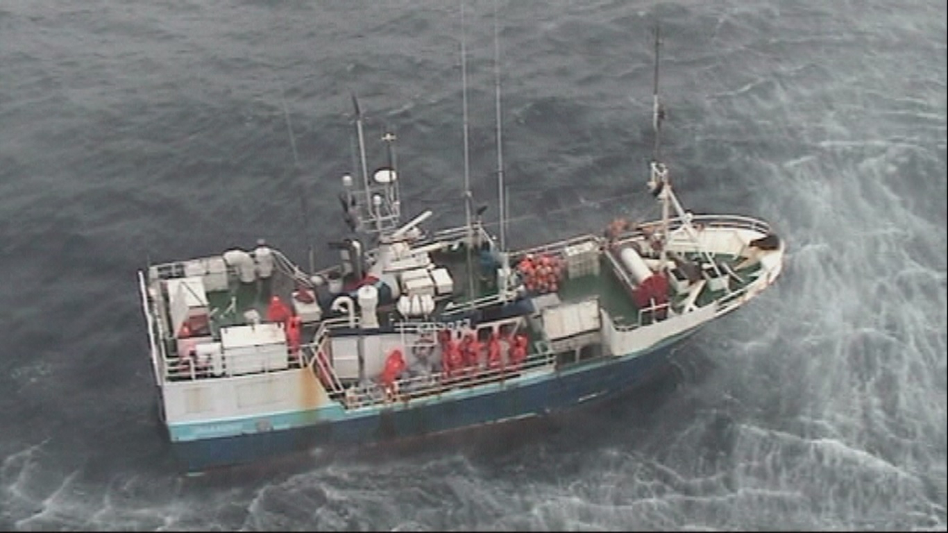 Fora Area resgata nove tripulantes de navio espanhol