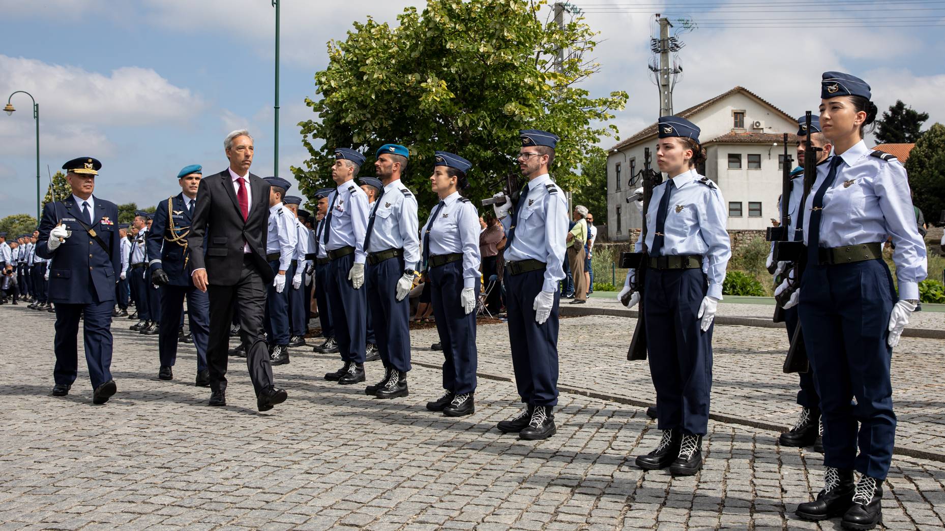 Ministro da Defesa preside Cerimnia Militar