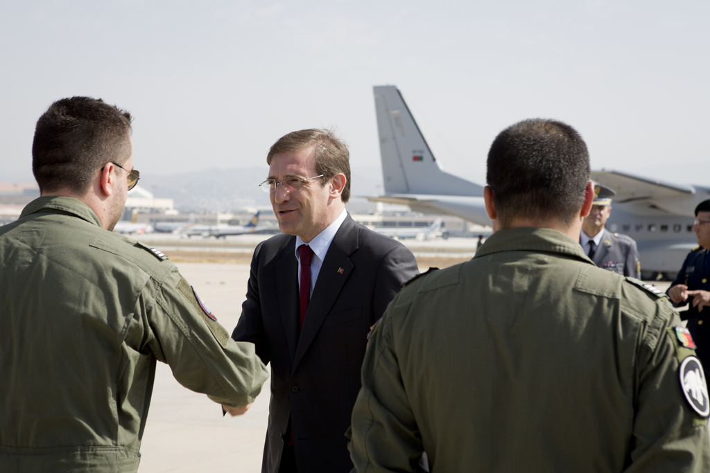 Primeiro-ministro visita destacamento em Mlaga