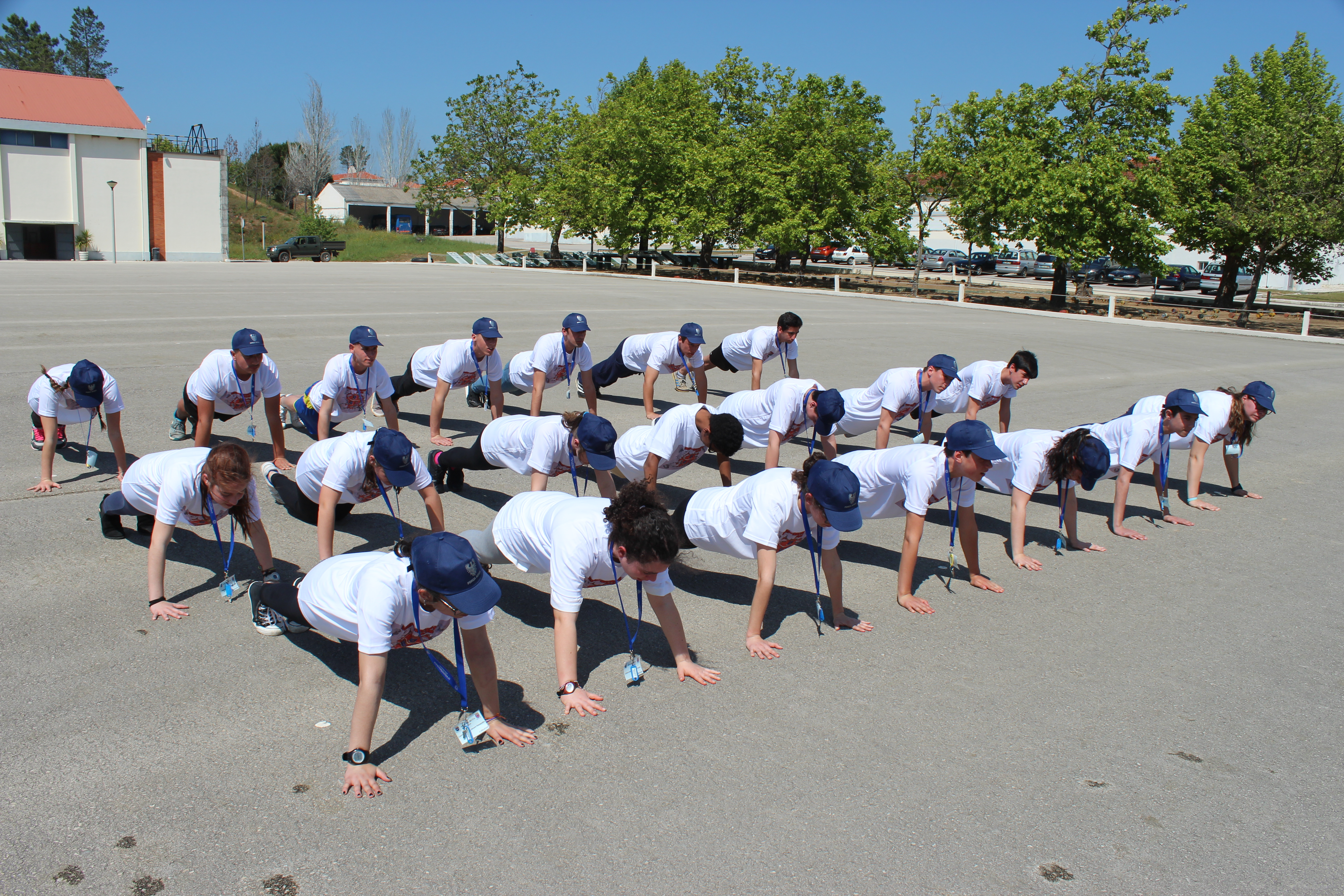 "Mini Recruta" juntou 82 crianas e jovens no CFMTFA