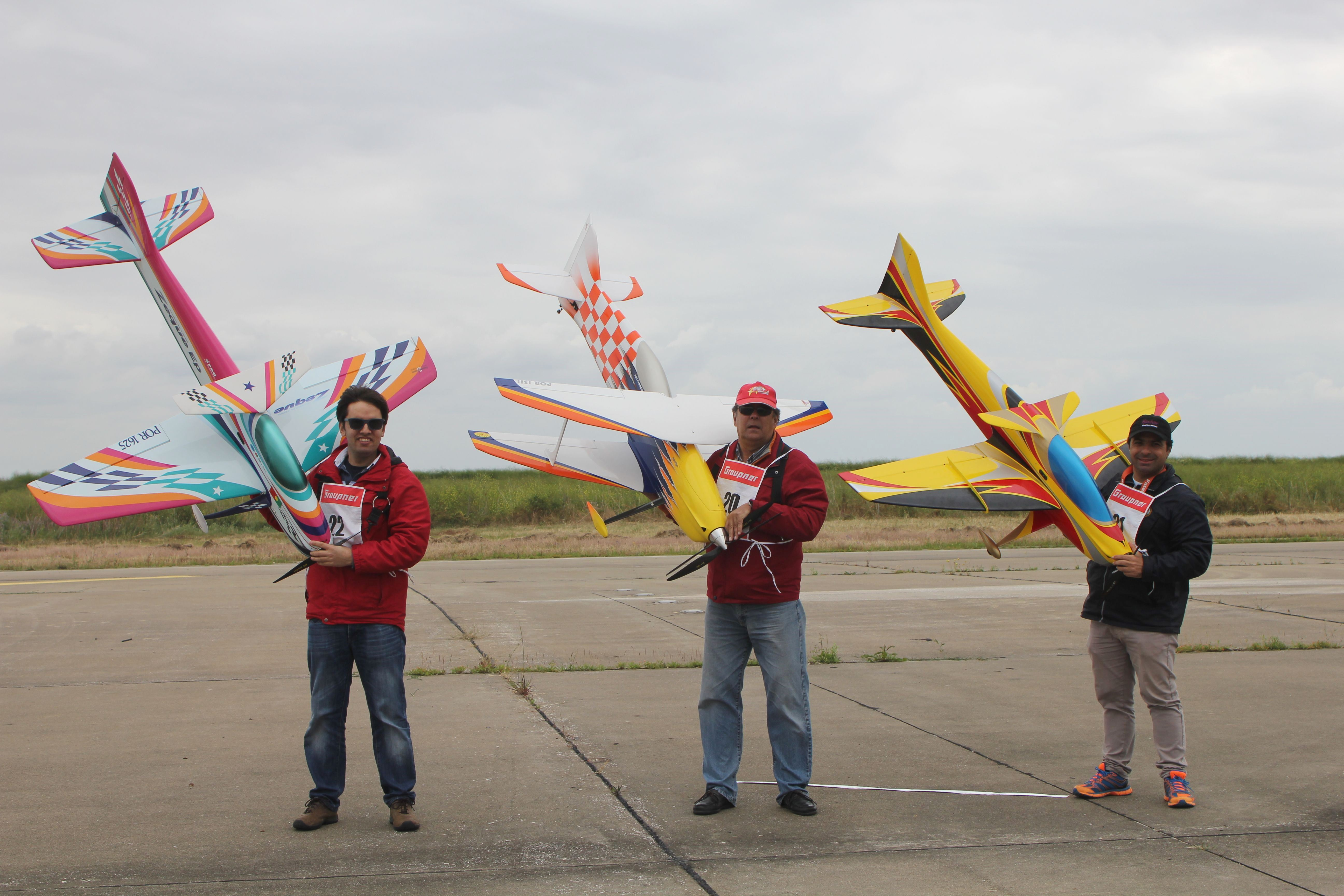 Prova de aeromodelismo em Alverca junta entusiastas de todo o pas