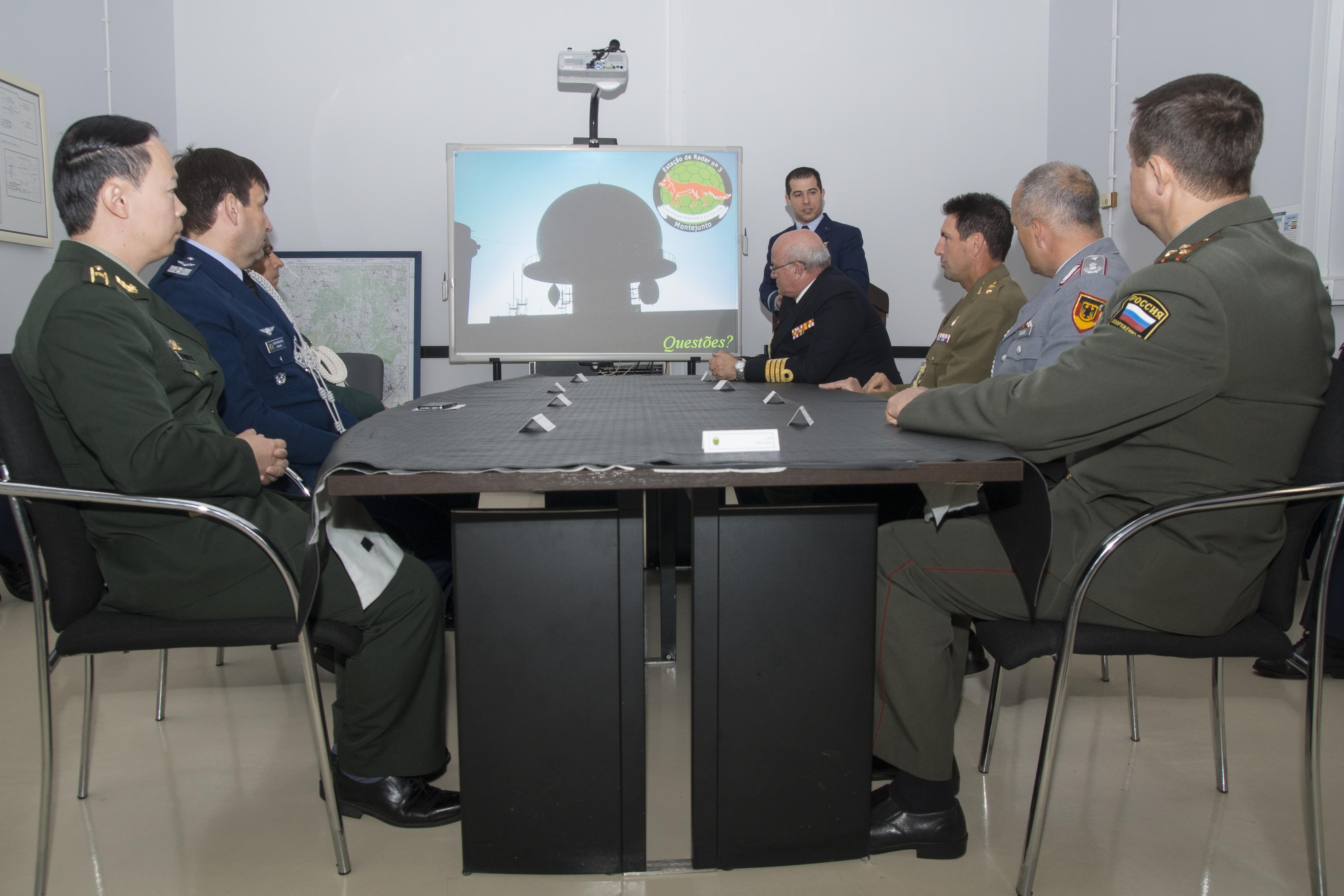 Delegao de Adidos Militares visita Estao Radar n 3