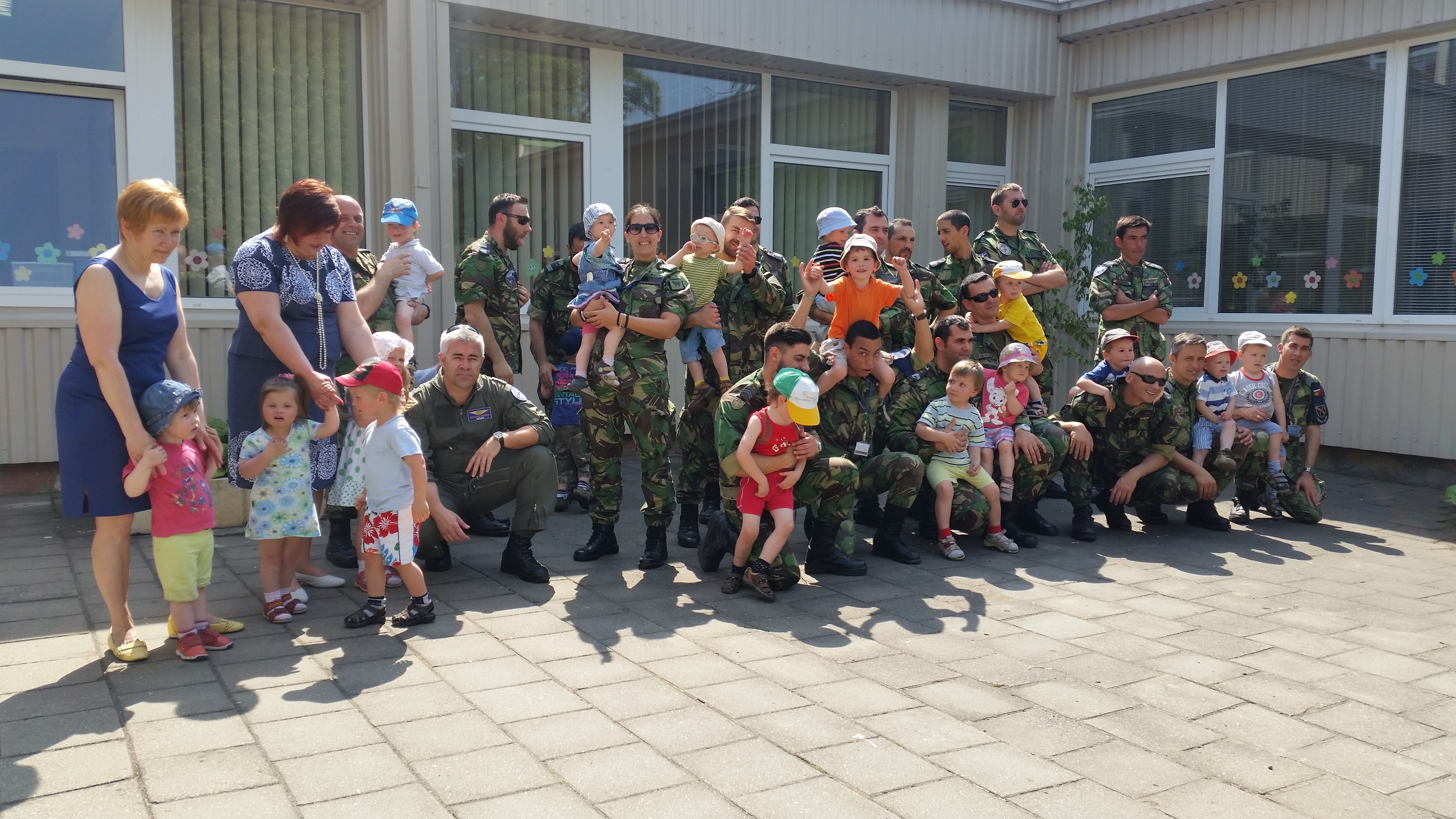 Militares destacados na Lituânia em ação de Solidariedade