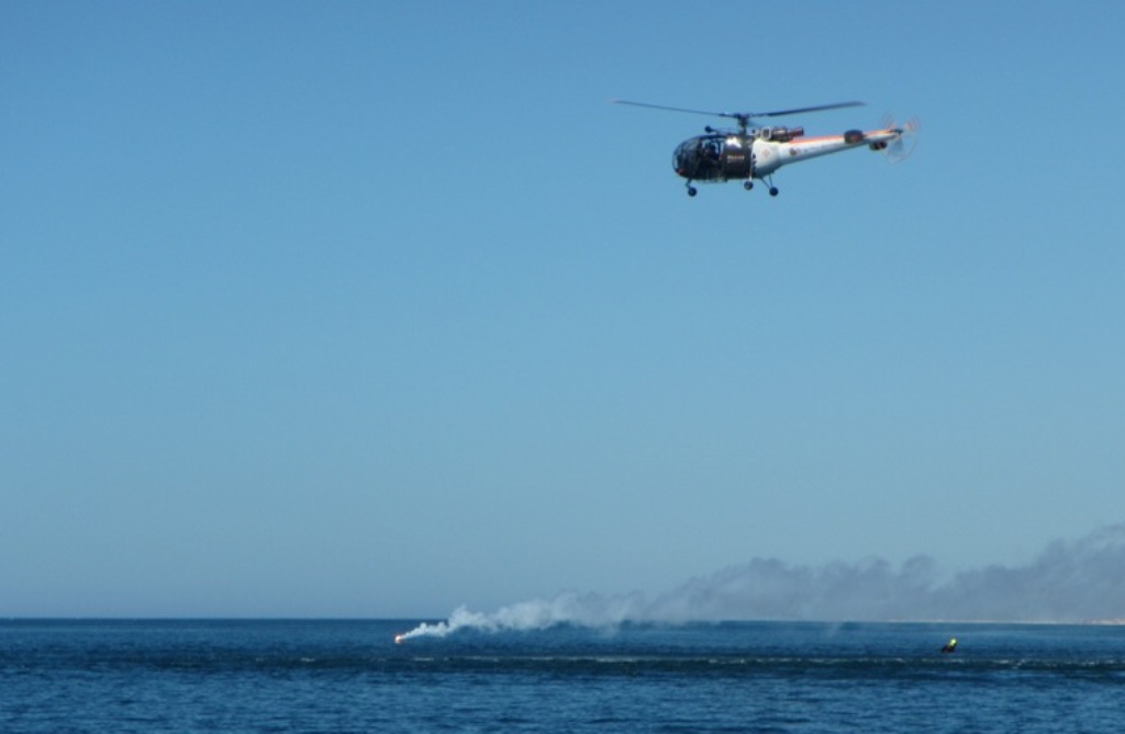 Alouette III treina busca e salvamento em Tavira