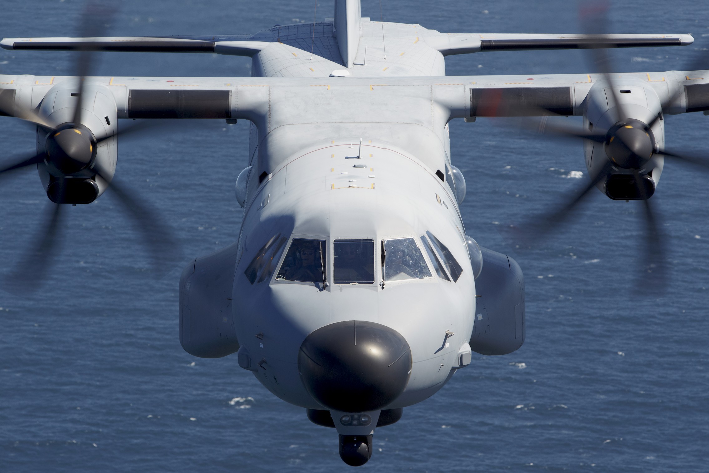 C-295M deteta veleiros com mais de 300 migrantes C-295M deteta veleiros com mais de 300 migrantes