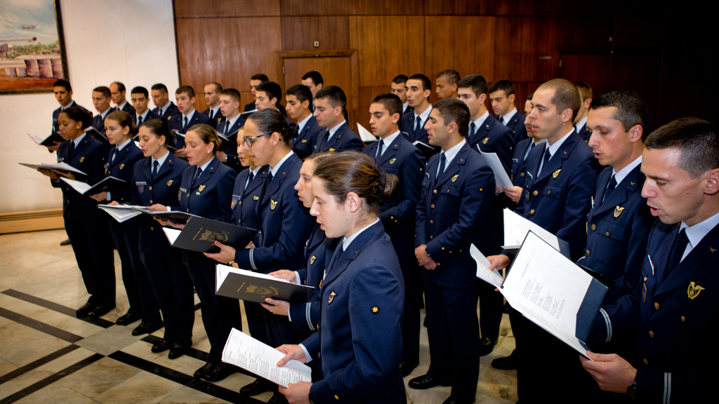 Coro da Academia canta Janeiras no Estado-Maior da Fora Area