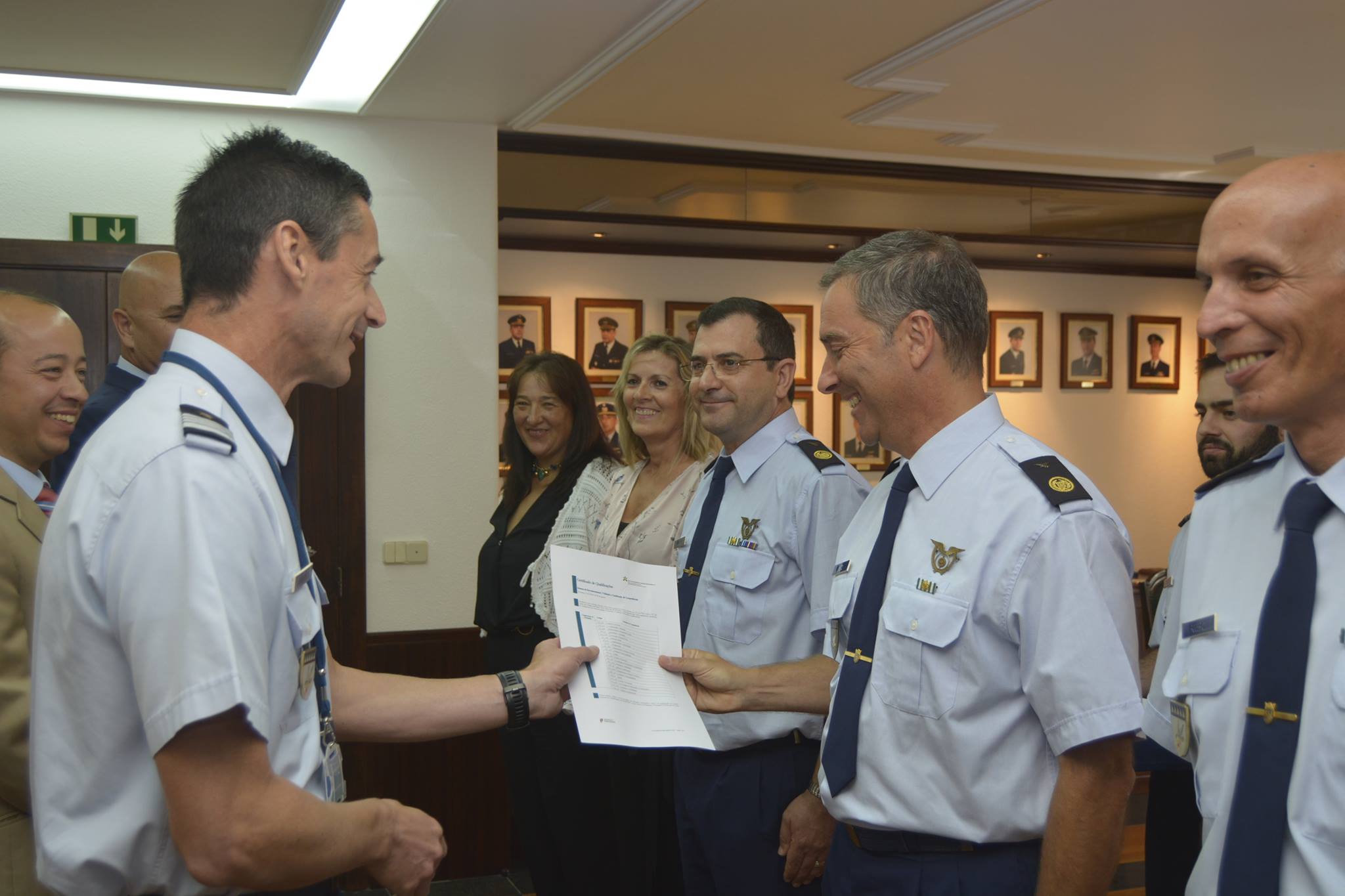 Quatro militares e trs civis da BA5 recebem diplomas RVCC