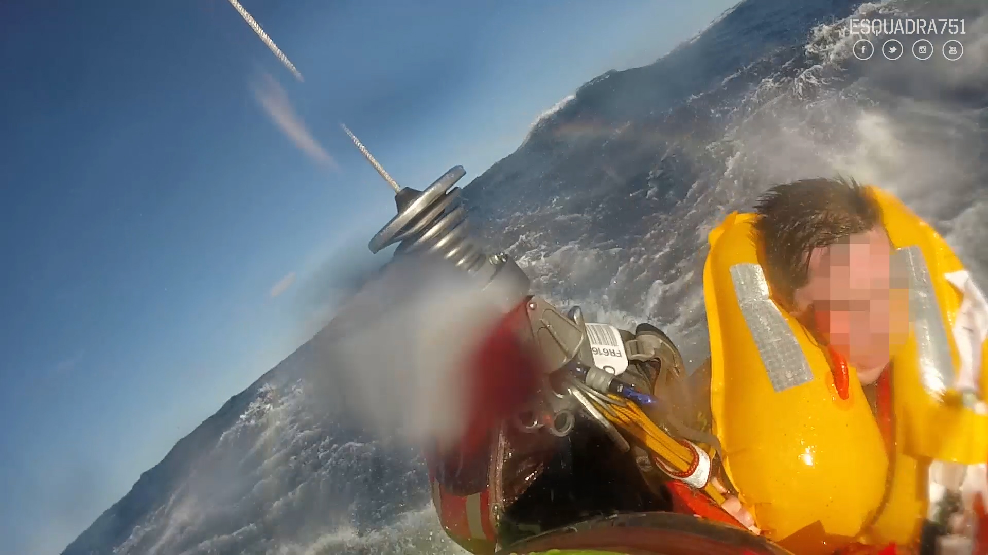 Salvamento a 120km a sul de Sagres Salvamento a 120km a sul de Sagres