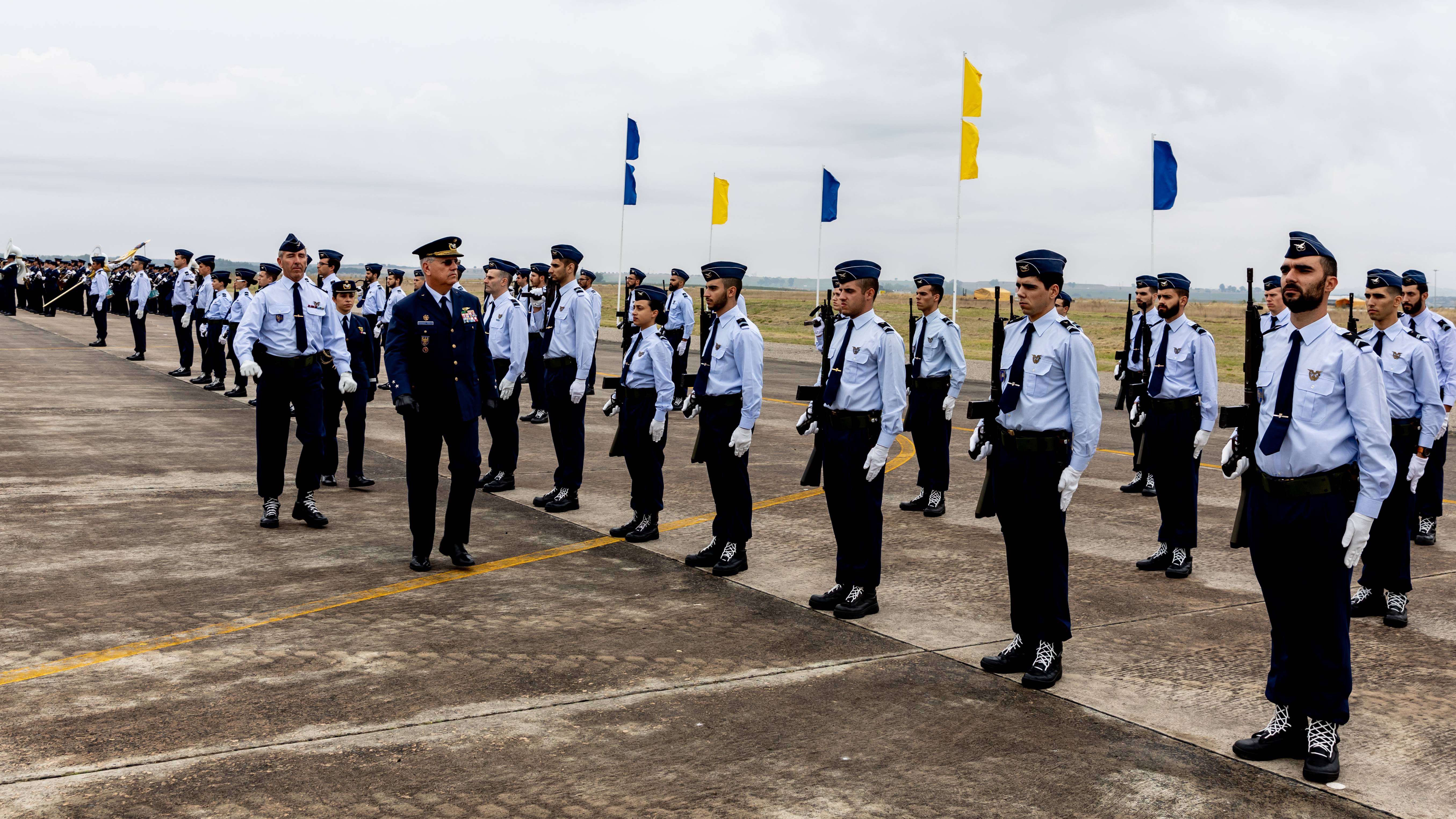 Base Area N.11 comemora 54 anos