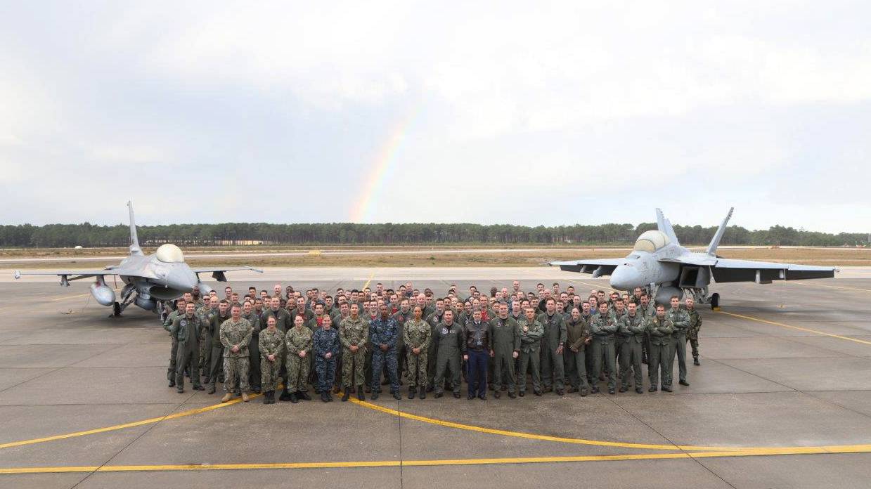 Base Aérea N.º 5 recebe destacamento de F-18 da US Navy Base Aérea N.º 5 recebe destacamento de F-18 da US Navy