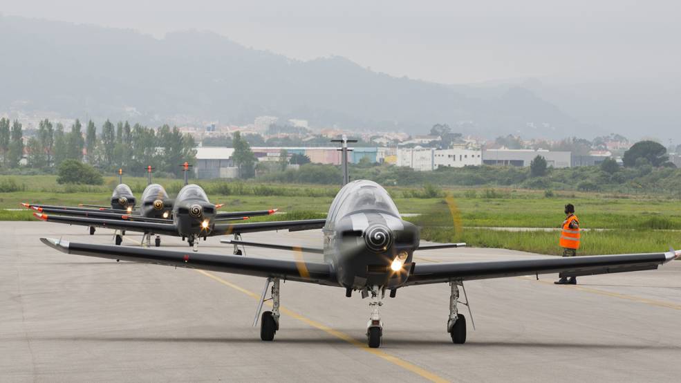 Força Aérea assiste Cessna em emergência Força Aérea assiste Cessna em emergência