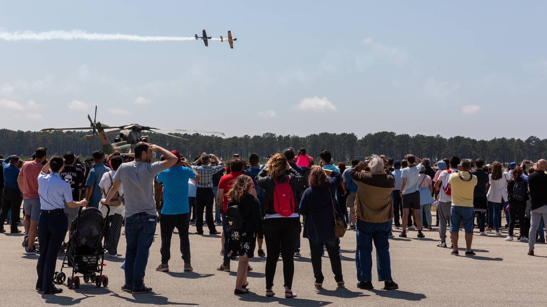 Milhares de pessoas no Festival Aéreo dos 67 Anos da Força Aérea Milhares de pessoas no Festival Aéreo dos 67 Anos da Força Aérea