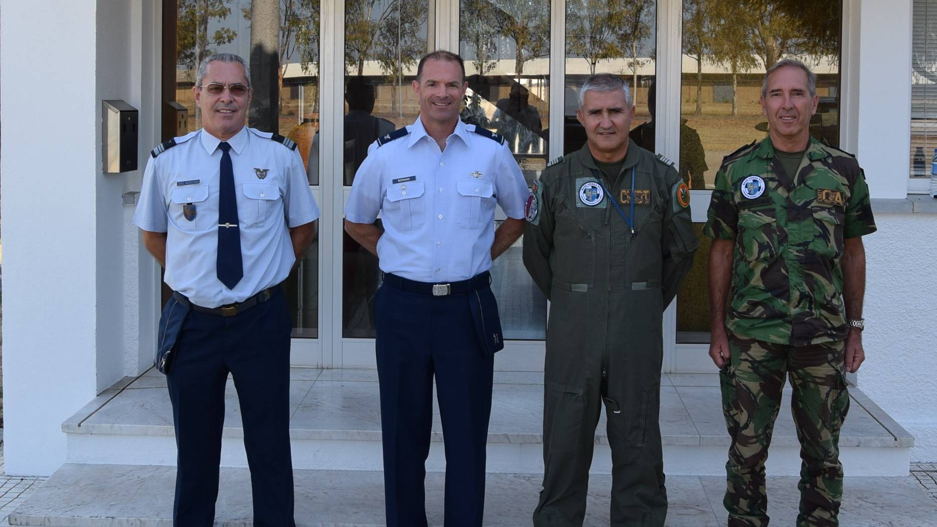 Adido de Defesa e Aeronáutico dos EUA visita Base Aérea N.º 11 Adido de Defesa e Aeronáutico dos EUA visita Base Aérea N.º 11