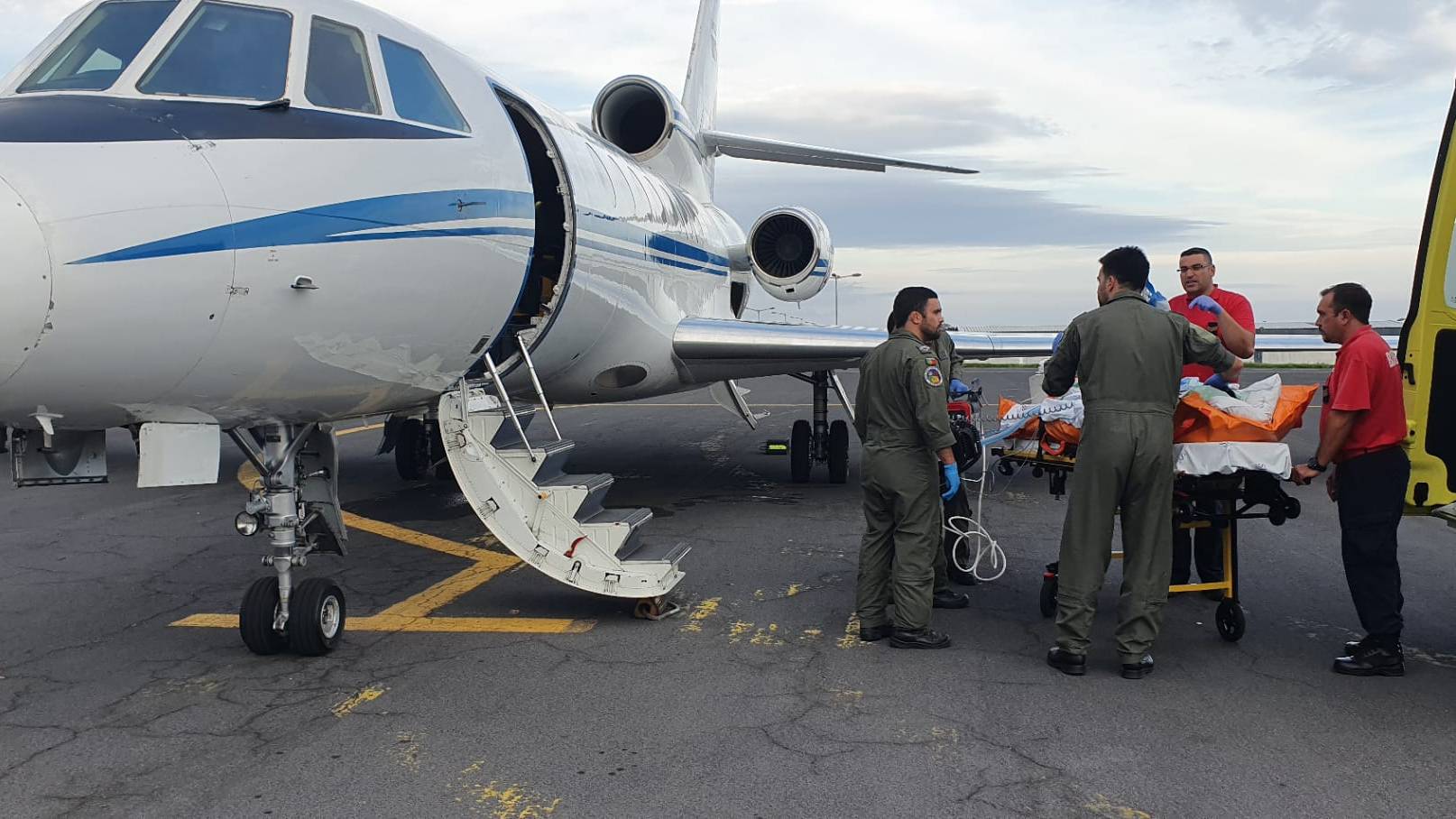 Fora Area transporta doente de Ponta Delgada para o Continente