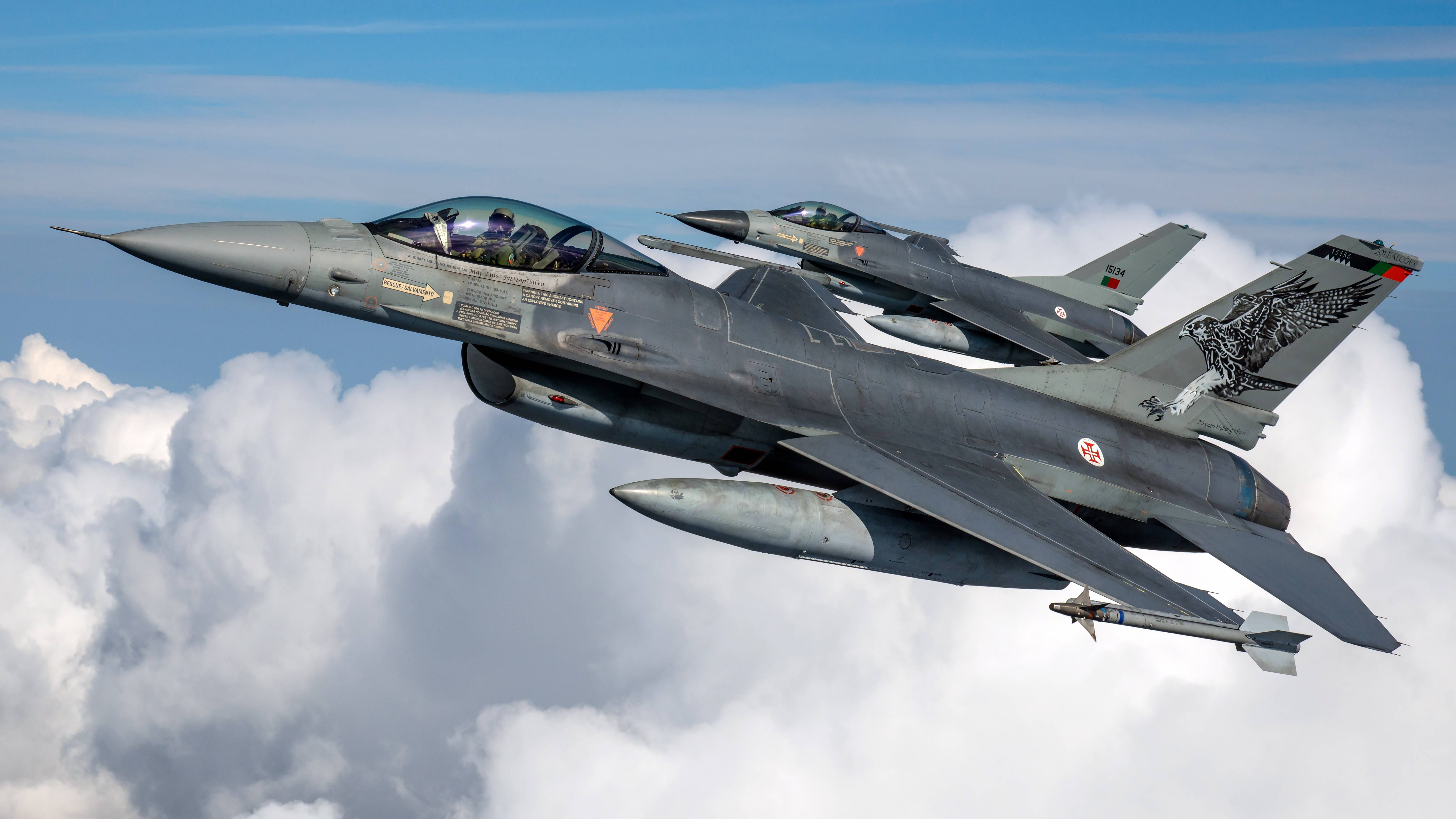 F-16 atingem as 90 000 horas de voo F-16 atingem as 90 000 horas de voo