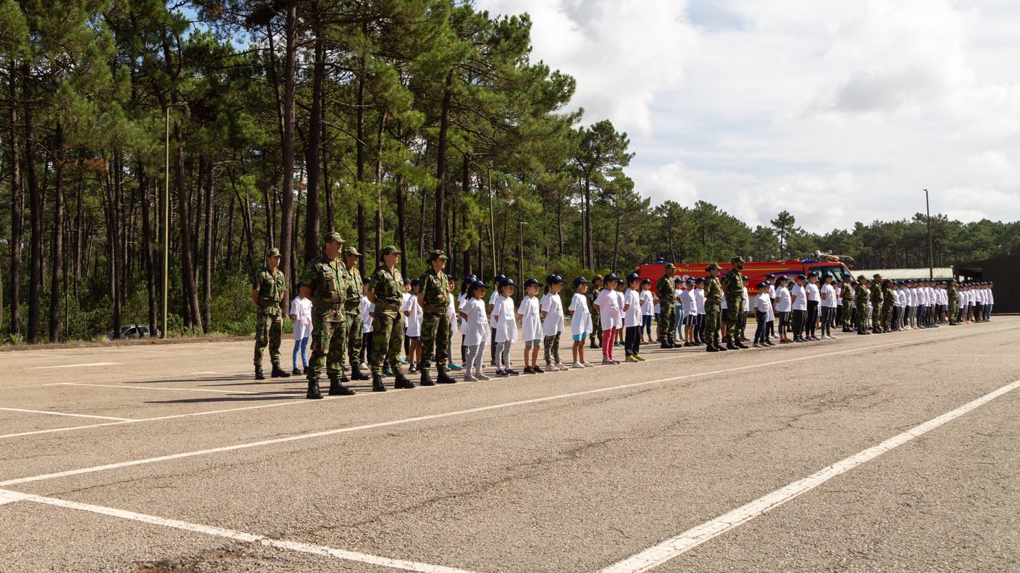 Mais de 80 crianas participaram na Mini-Recruta