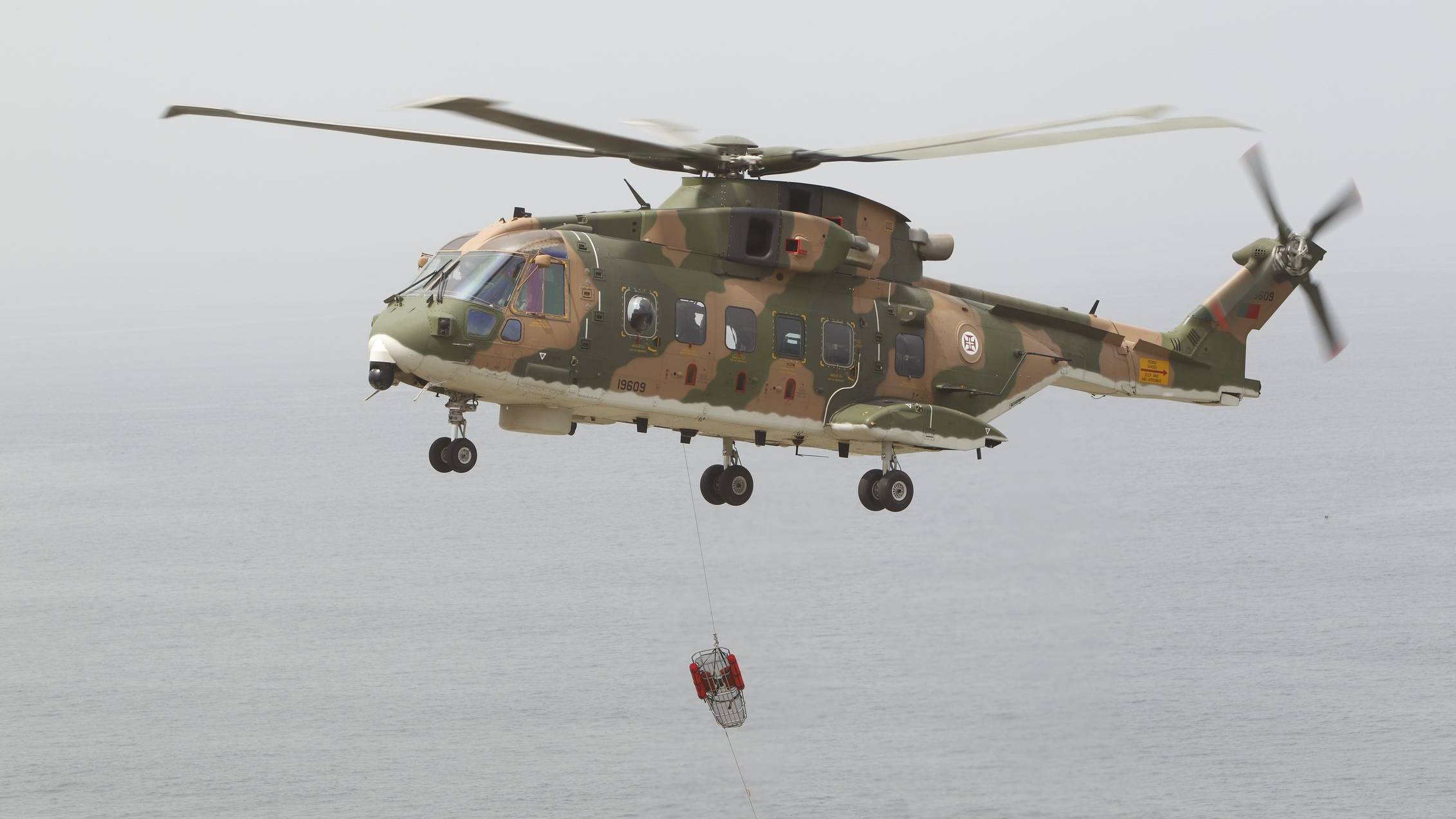 Força Aérea efetua três resgates em navios na última semana Força Aérea efetua três resgates em navios na última semana