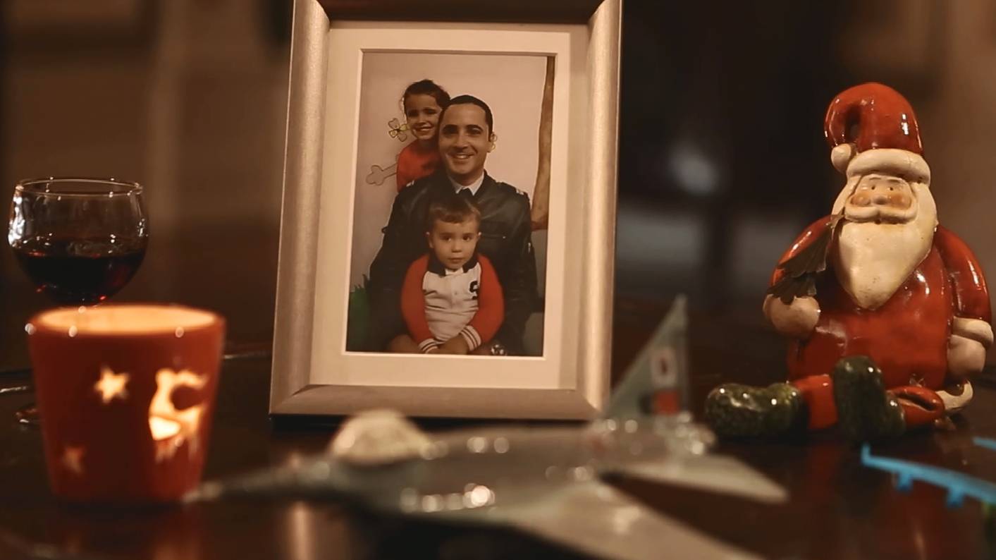 A Força Aérea deseja a todos os Portugueses um Feliz Natal A Força Aérea deseja a todos os Portugueses um Feliz Natal