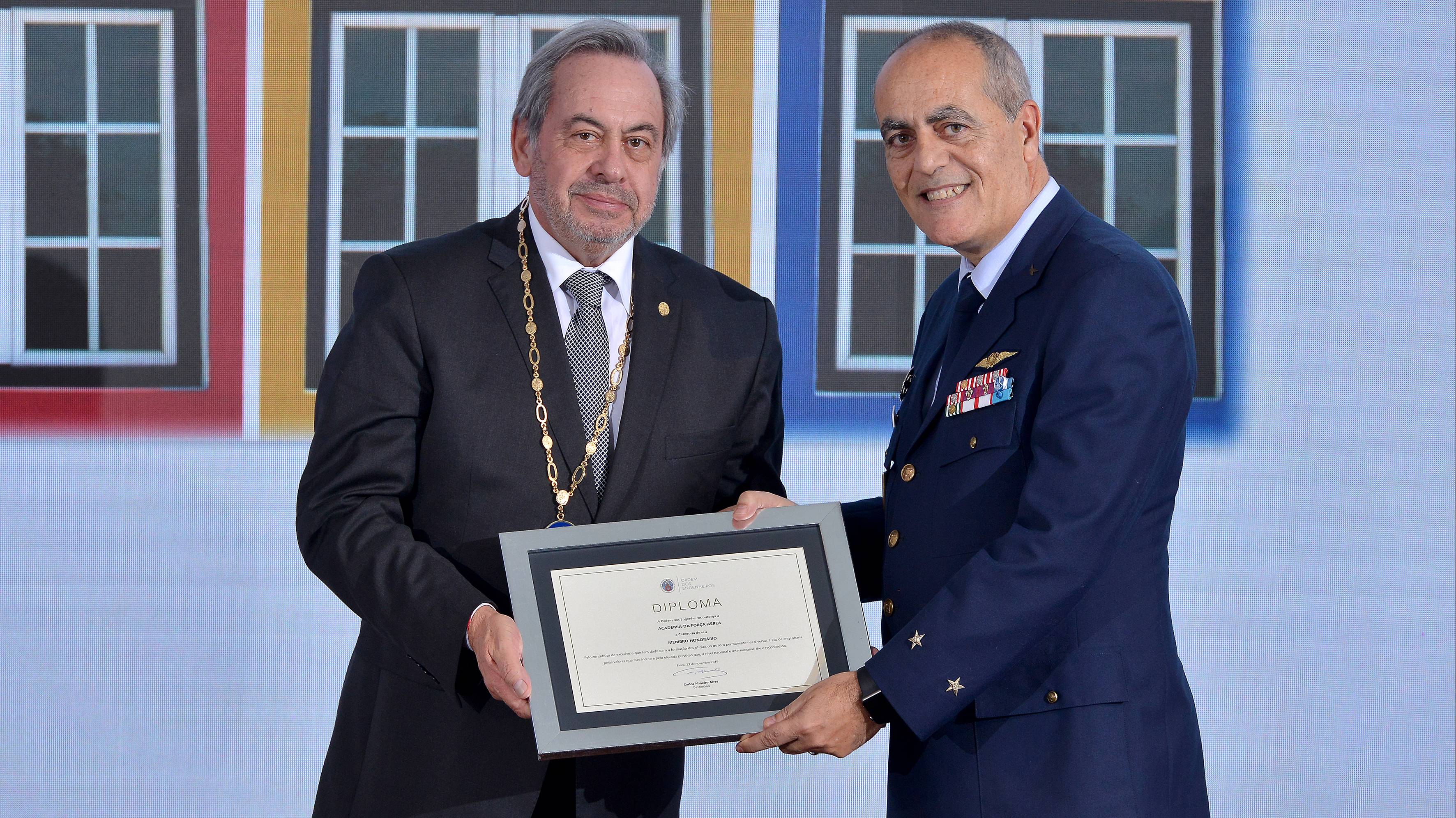 Academia da Força Aérea torna-se Membro Honorário da Ordem dos Engenheiros Academia da Força Aérea torna-se Membro Honorário da Ordem dos Engenheiros
