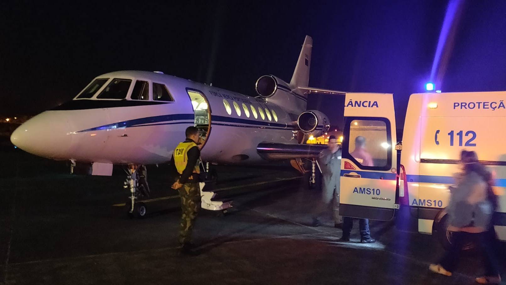 Força Aérea transporta criança dos Açores para o continente Força Aérea transporta criança dos Açores para o continente