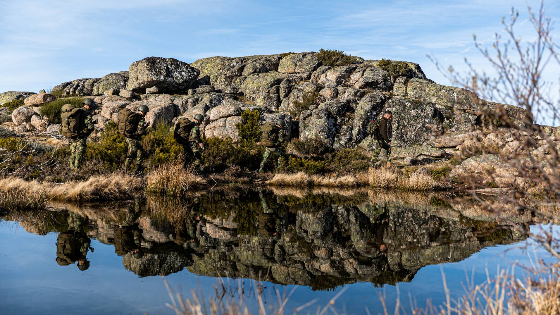 Núcleo de Operações Táticas de Projeção realiza treino na Serra da Estrela Núcleo de Operações Táticas de Projeção realiza treino na Serra da Estrela