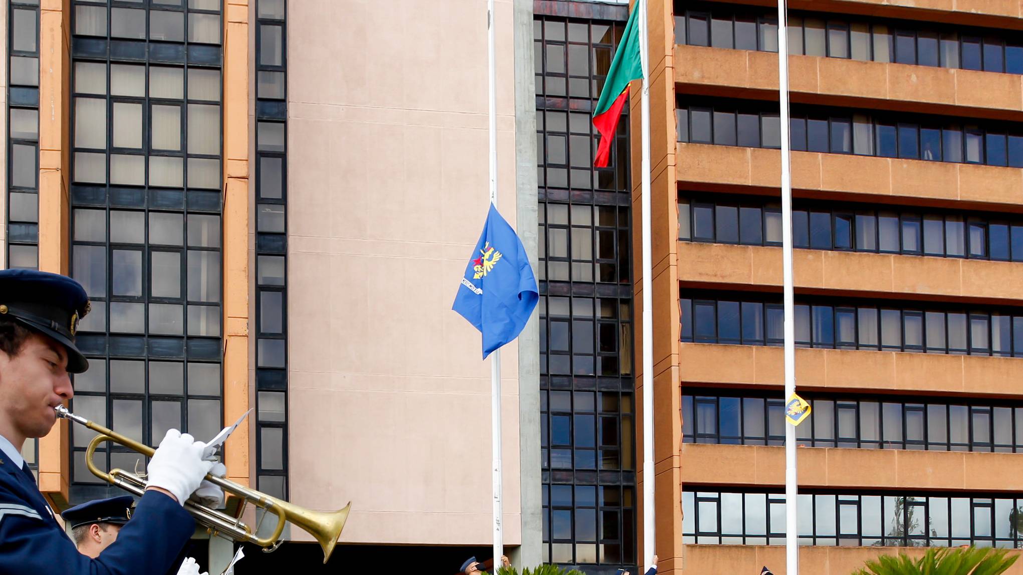 Cerimnia do Hastear da Bandeira Nacional, da Fora Area e Homenagem aos Mortos