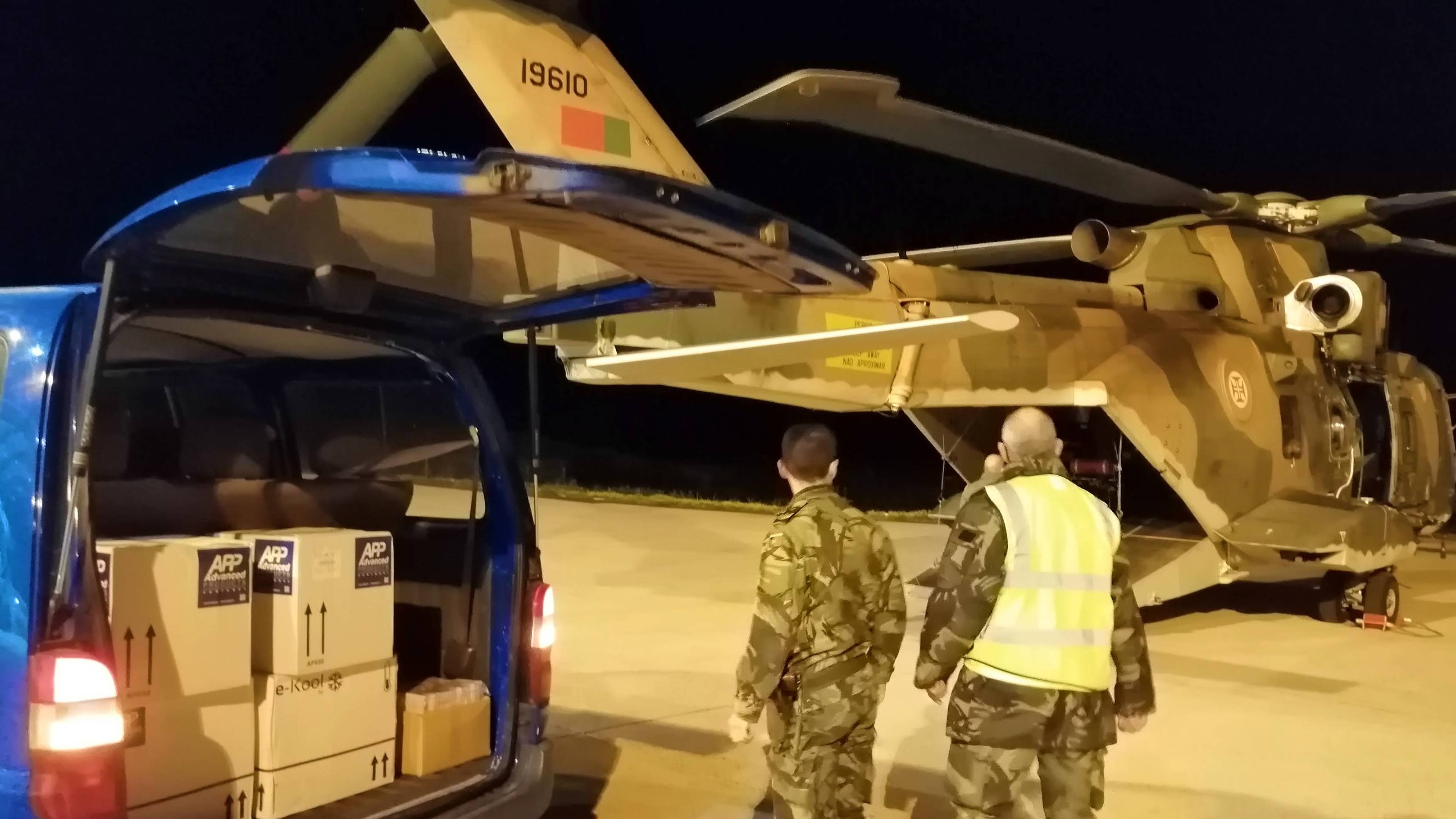 Força Aérea transporta vacinas COVID-19 para a Madeira