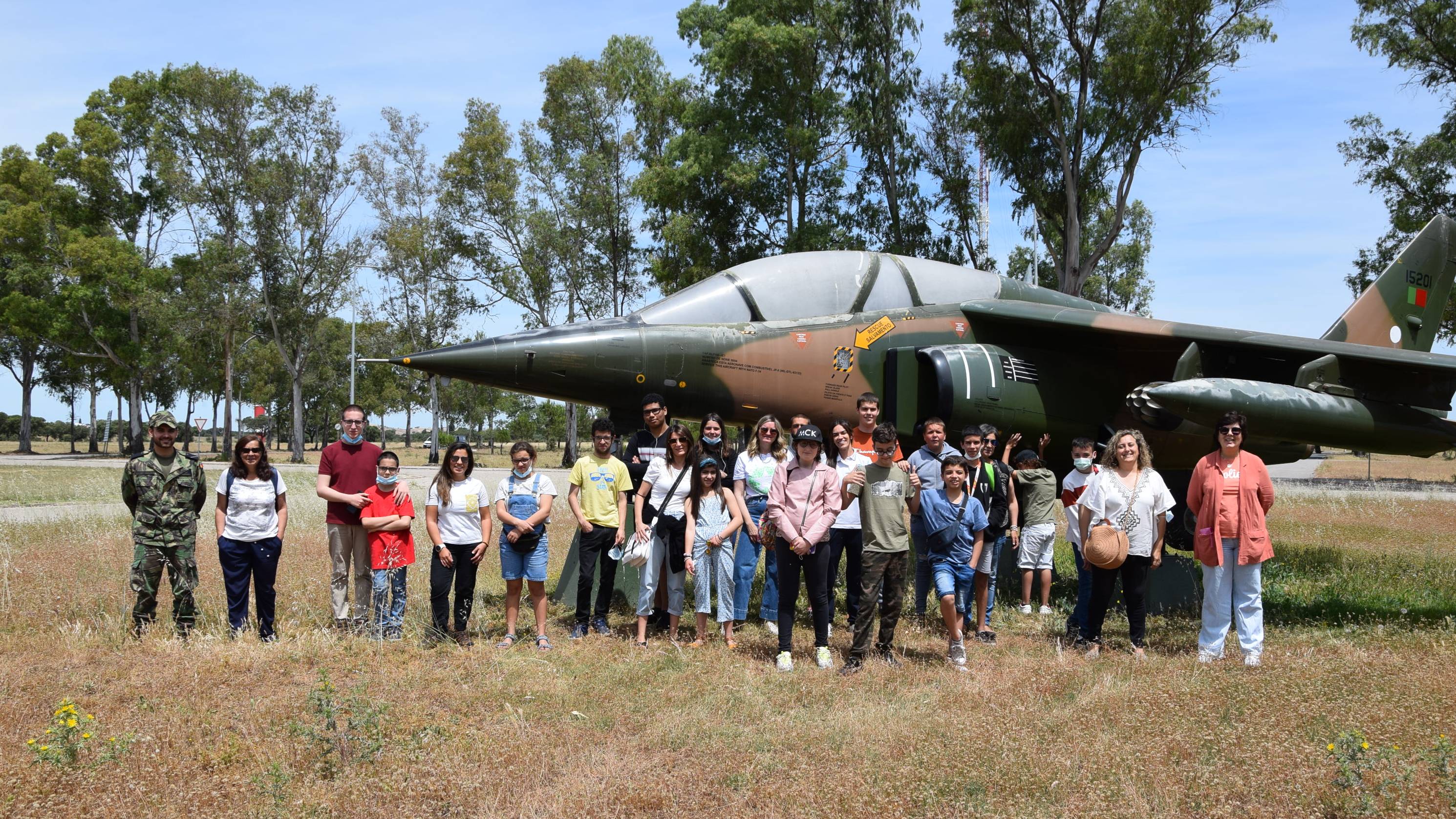 Base Area N. 11 recebe alunos do Agrupamento de Escolas de Aljustrel