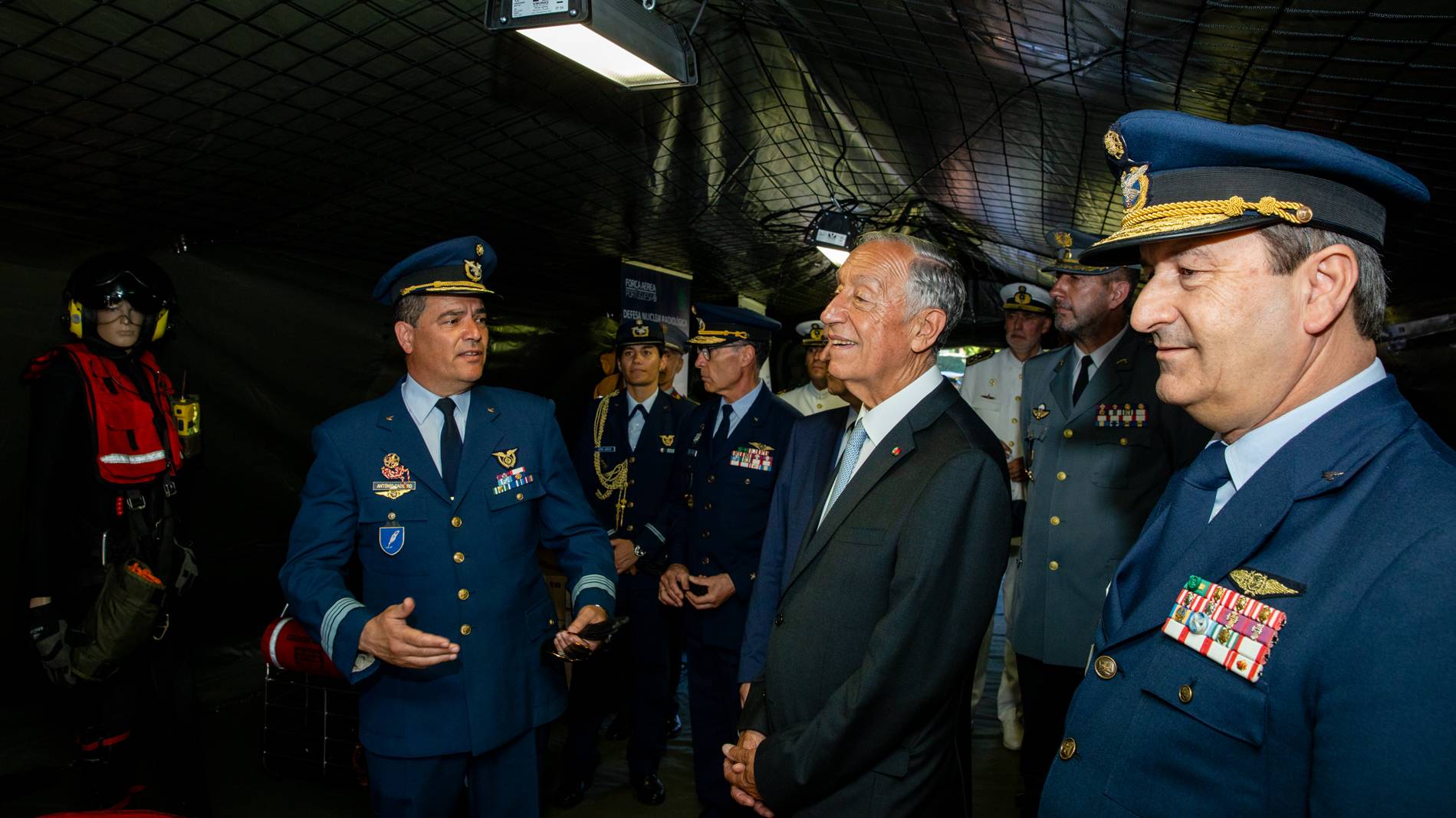 Presidente da República visita exposição da Força Aérea Presidente da República visita exposição da Força Aérea