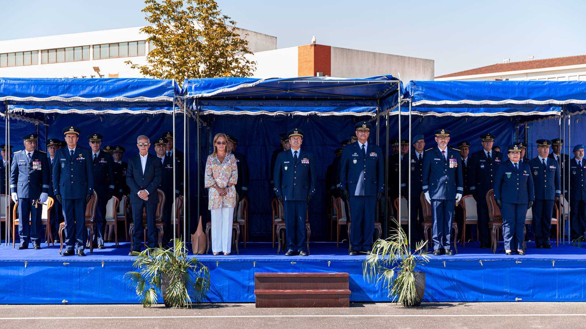 Rendição de Comandante da Unidade de Apoio de Lisboa Rendição de Comandante da Unidade de Apoio de Lisboa