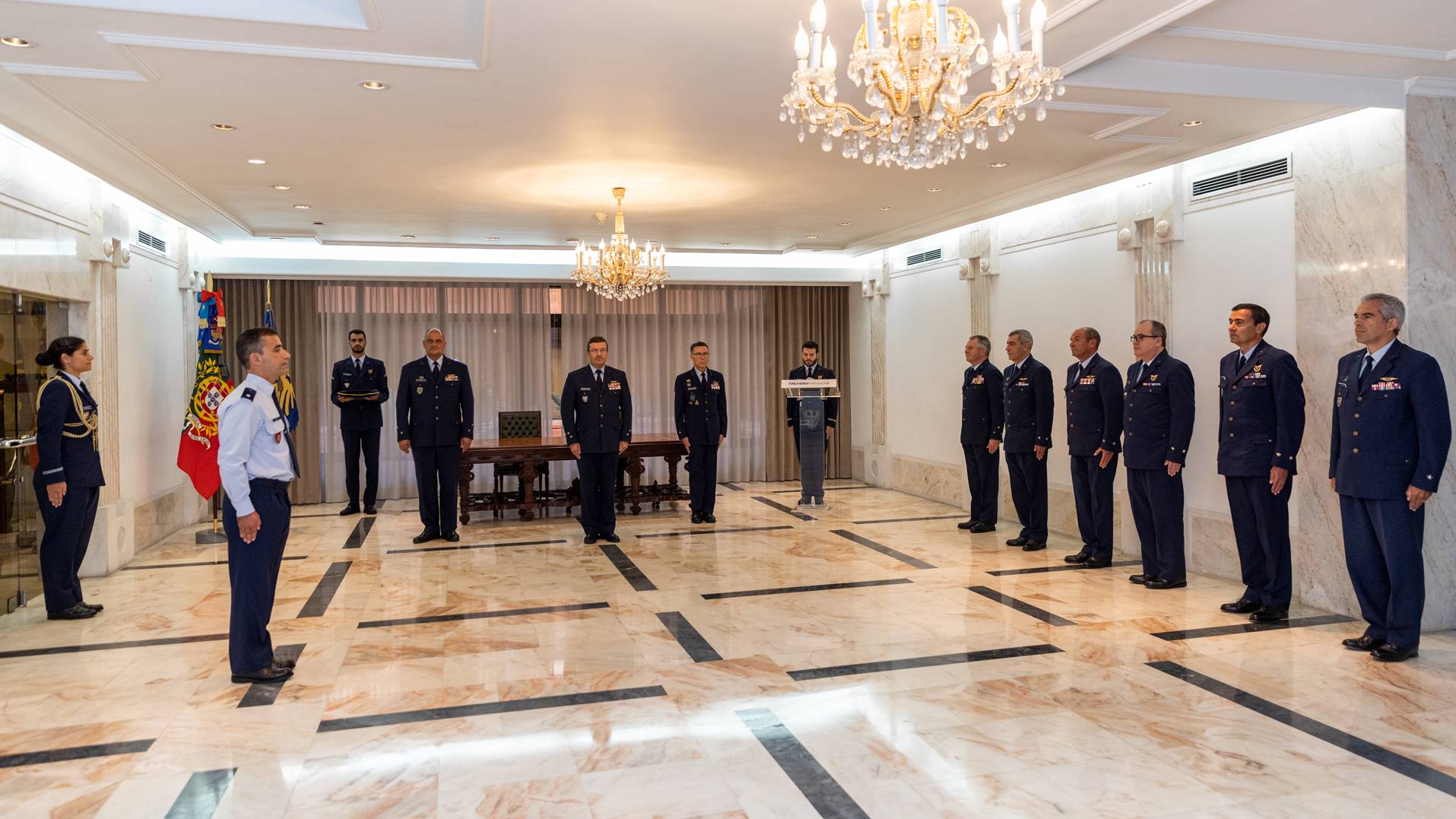 GEN CEMFA preside Cerimnia de Promoo