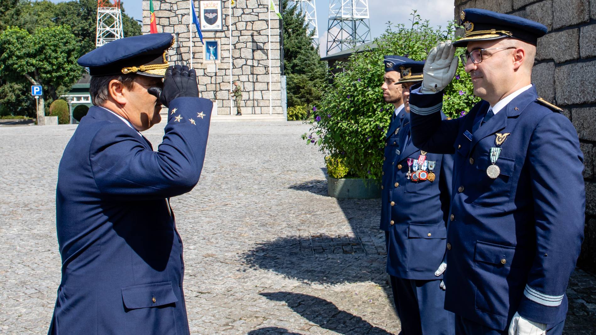 Cerimónia de Dia de Unidade e de Rendição de Comandante Cerimónia de Dia de Unidade e de Rendição de Comandante