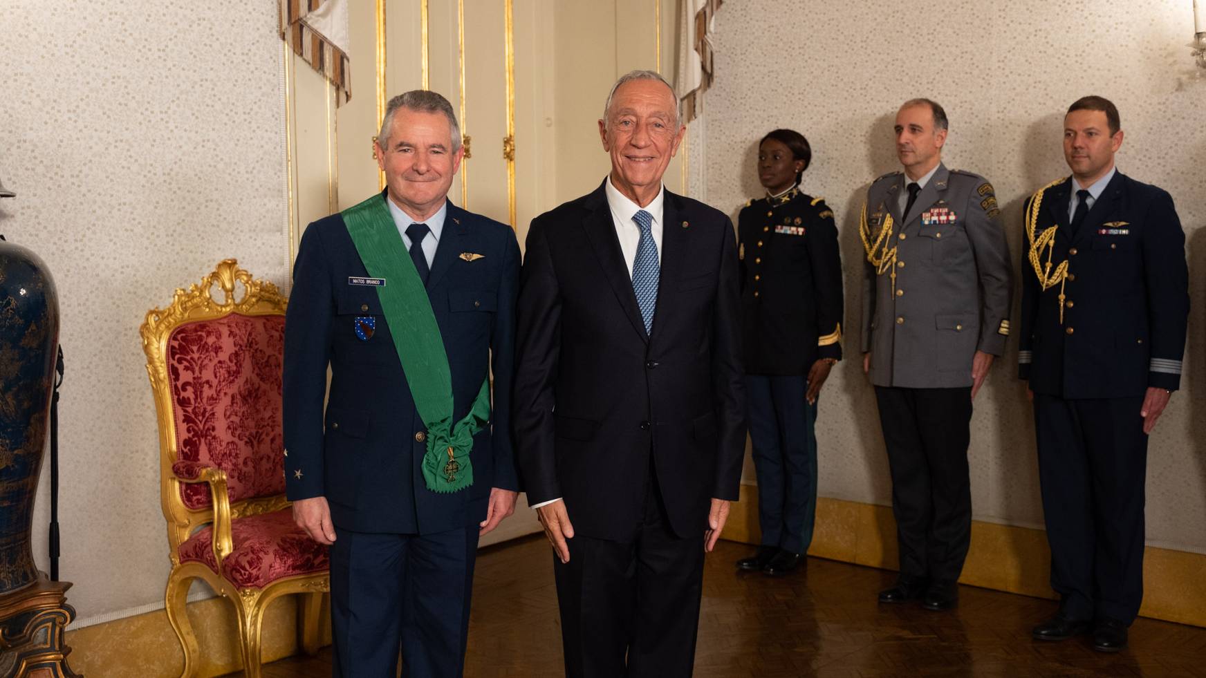 Presidente da República agracia Tenente-General Matos Branco Presidente da República agracia Tenente-General Matos Branco