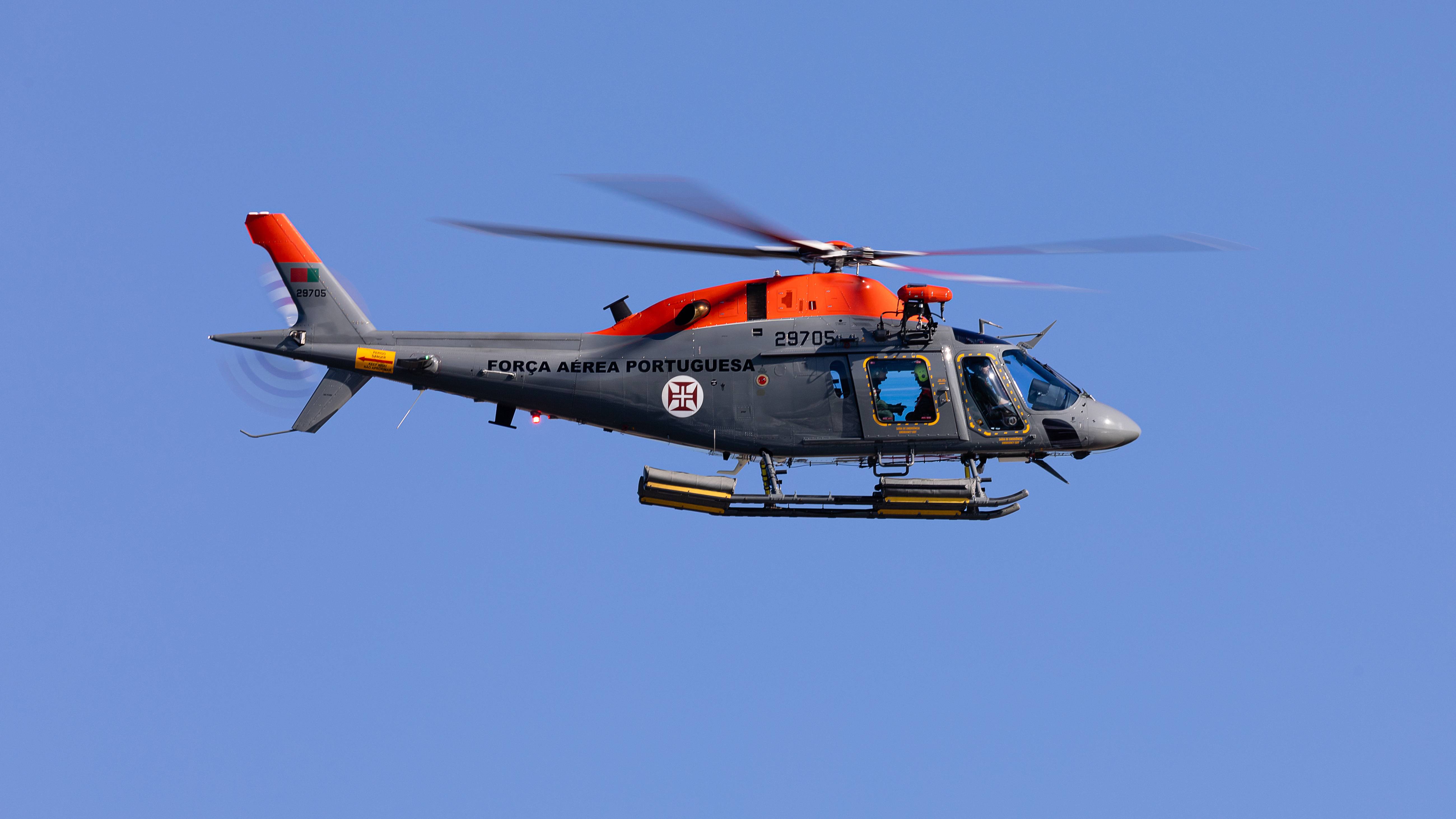 Primeiro transporte de órgãos num helicóptero Koala Primeiro transporte de órgãos num helicóptero Koala