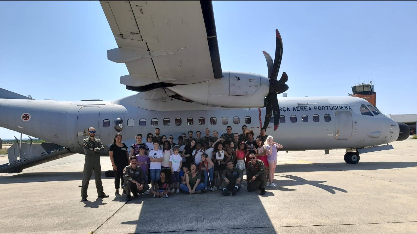 Crianças da Casa Pia voam com a Força Aérea Crianças da Casa Pia voam com a Força Aérea