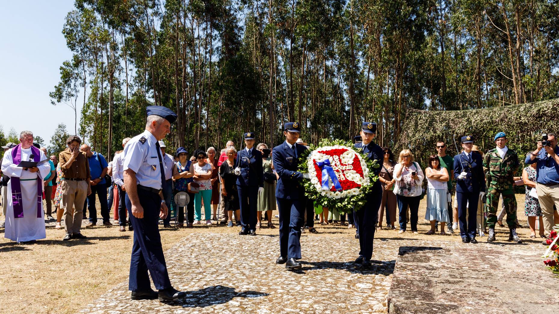 Missa de Sufrágio e Evocação dos Pilotos Falecidos em 1955 Missa de Sufrágio e Evocação dos Pilotos Falecidos em 1955