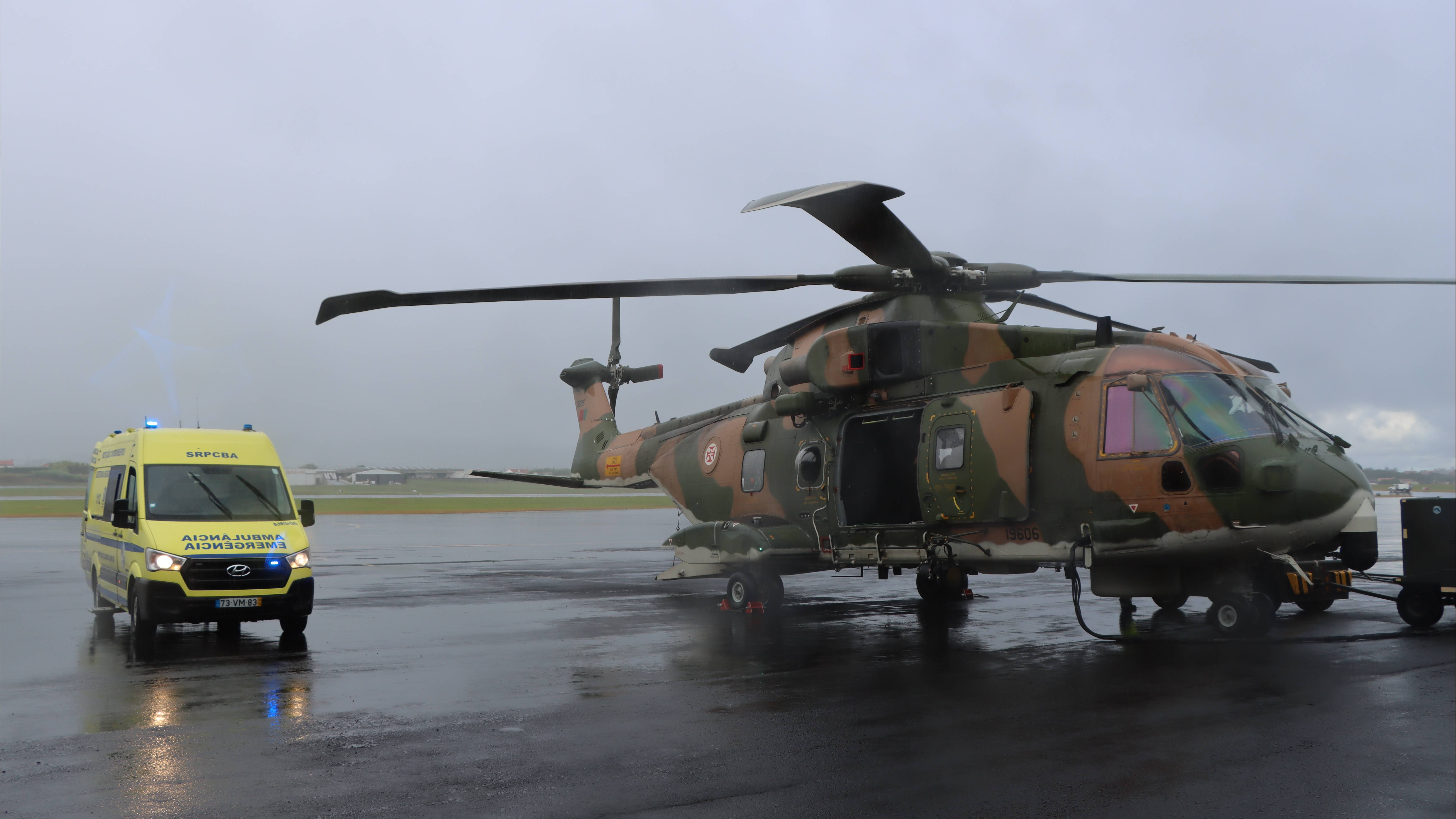 EH-101 Merlin em misso tripla