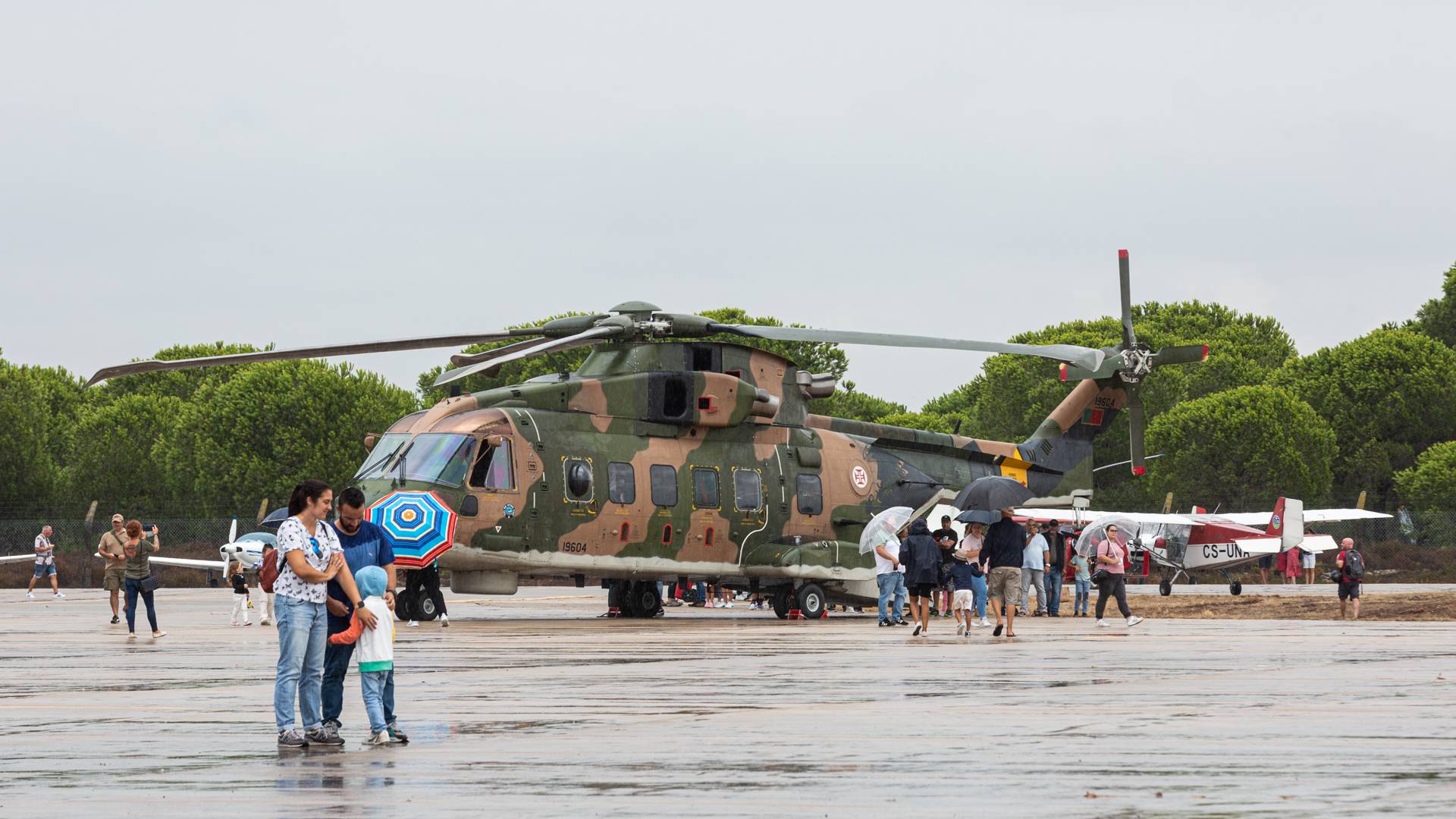 Base Aérea N.º 6 abre portas à população Base Aérea N.º 6 abre portas à população