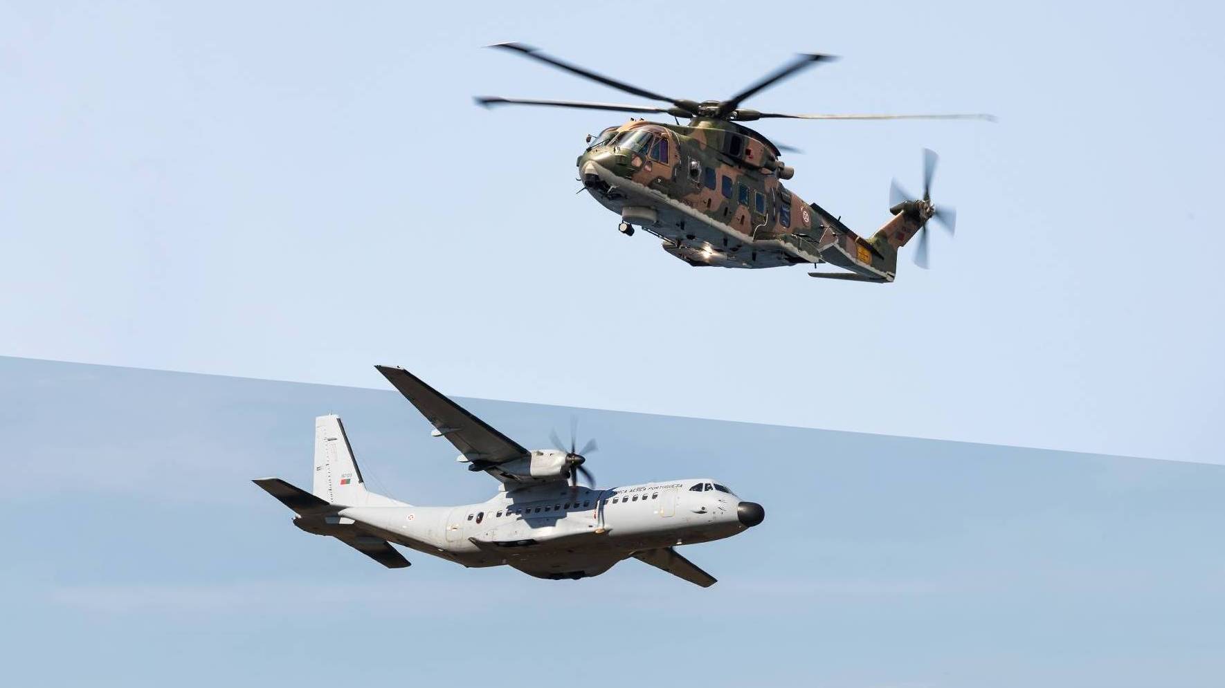 Fora Area: Helicptero resgata dois doentes de navio cruzeiro