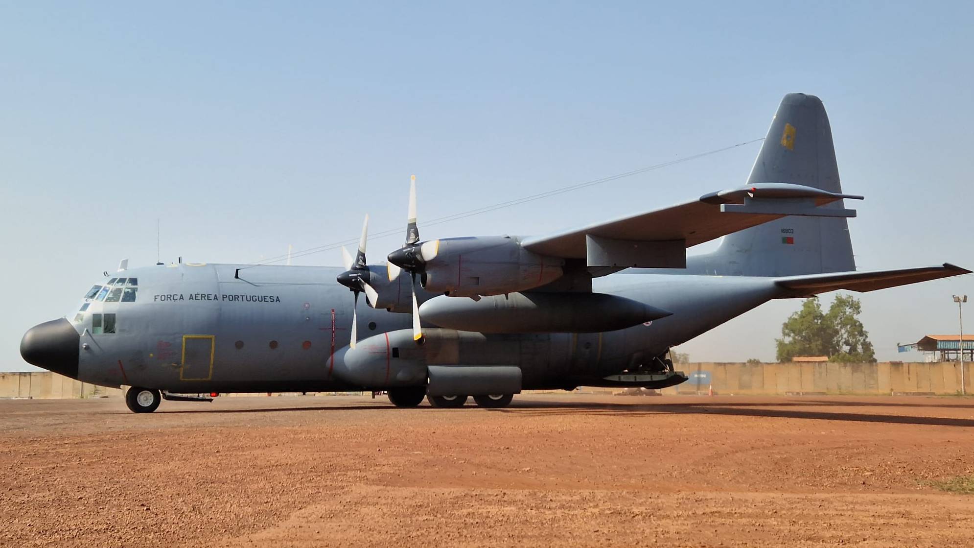 C-130H transporta material para a MINUSCA C-130H transporta material para a MINUSCA