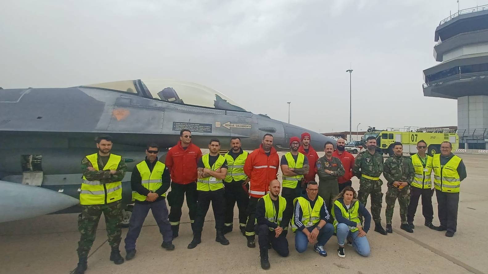 Aeroporto de Faro em cooperao com a Fora Area