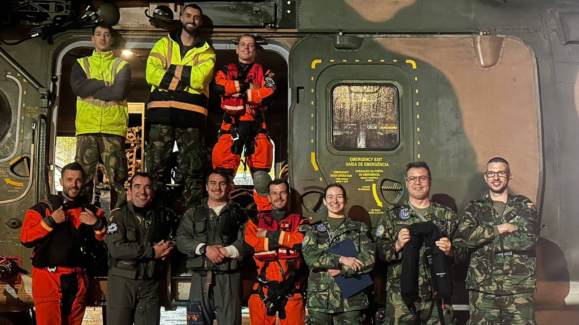 Força Aérea resgata homem a 896 km das Lajes Força Aérea resgata homem a 896 km das Lajes
