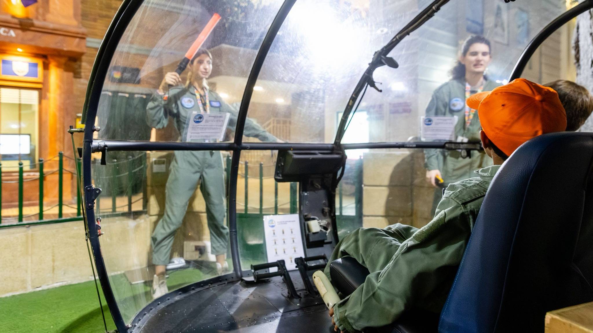 “Controlador Aéreo por um Dia” leva Força Aérea à KidZania “Controlador Aéreo por um Dia” leva Força Aérea à KidZania