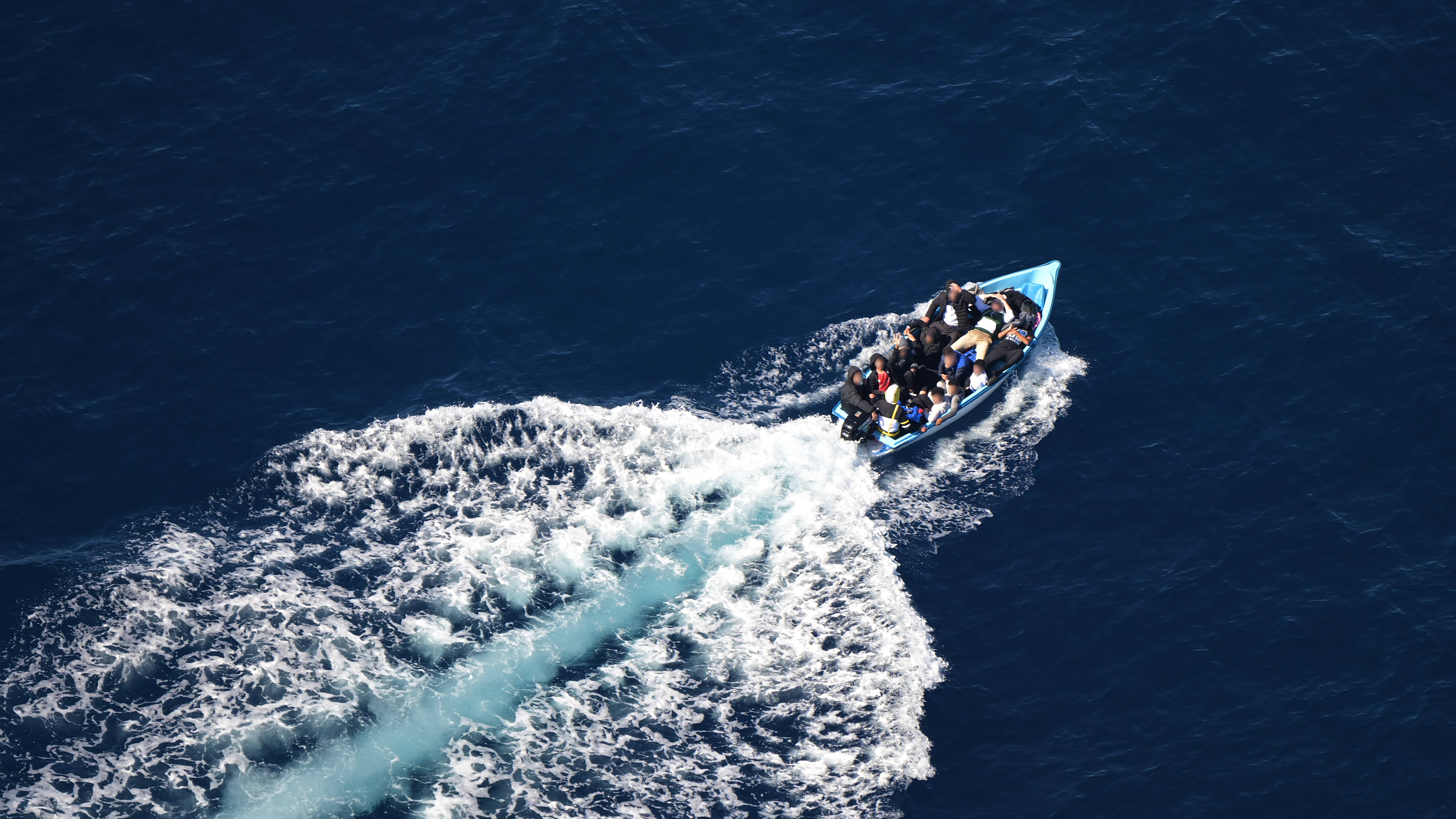 Força Aérea: Migrantes detetados no Mediterrâneo