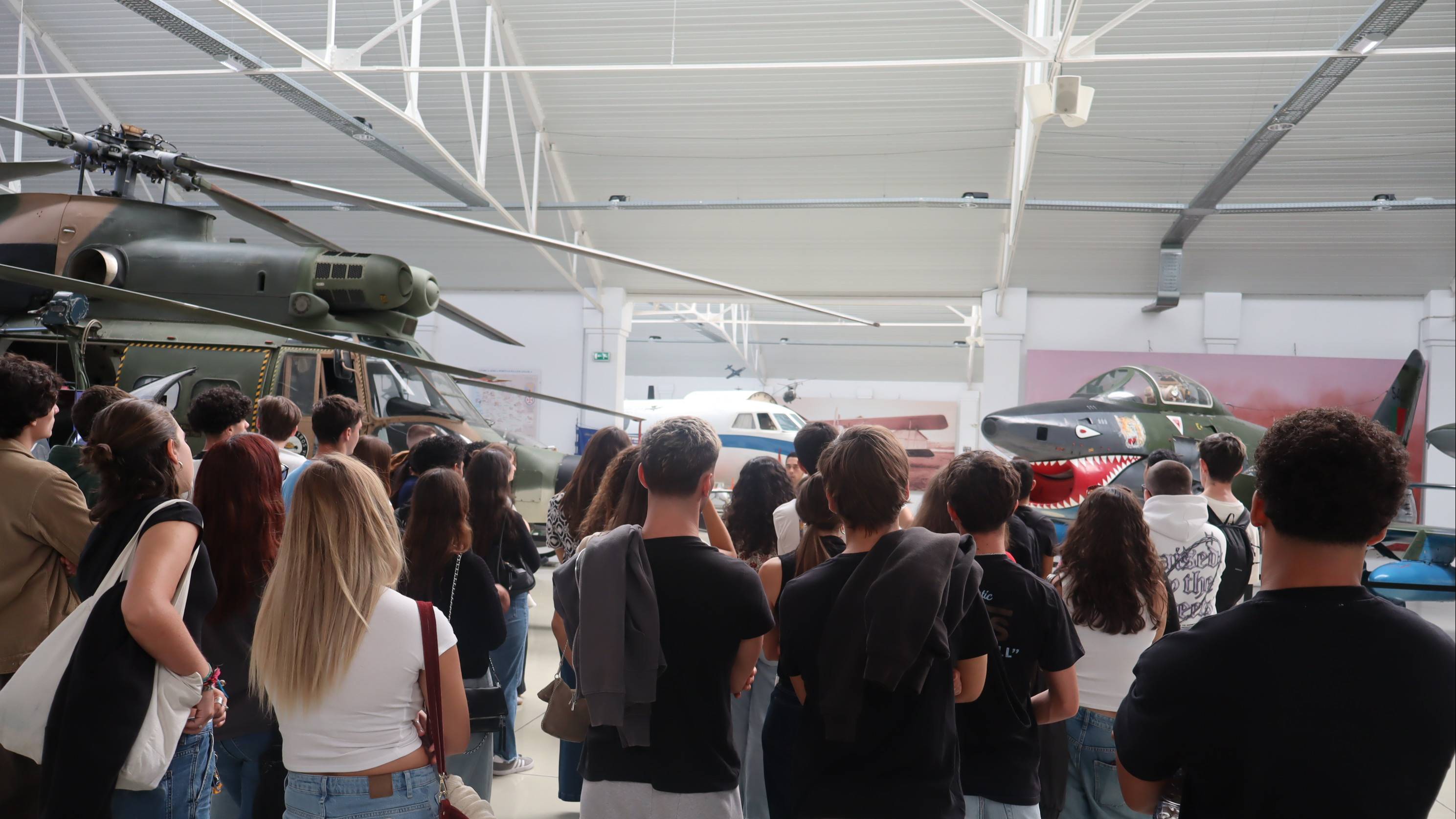 Base Area N. 1 acolhe 21. Edio do Dia da Defesa Nacional