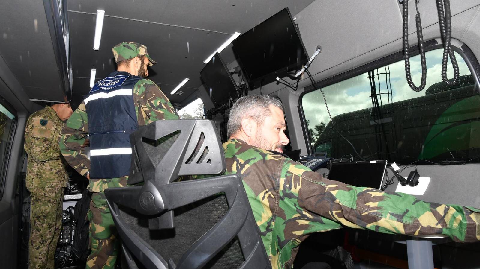 Fora Area participa em exerccio de emergncia civil