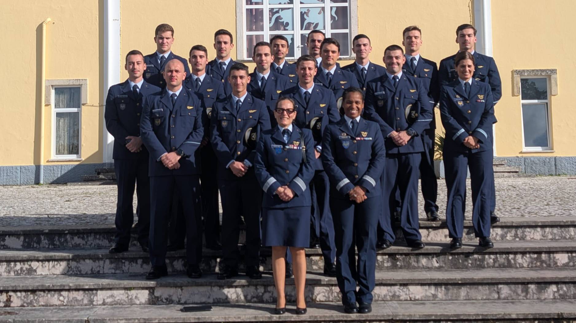 Fora Area presente no Encontro de Cincias Militares