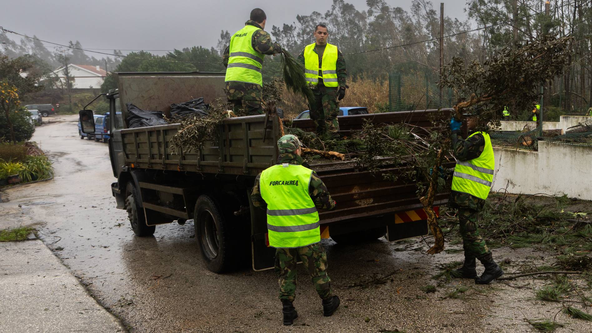 For�a A�rea presente em Leiria, Alc�cer, Our�m e Tancos