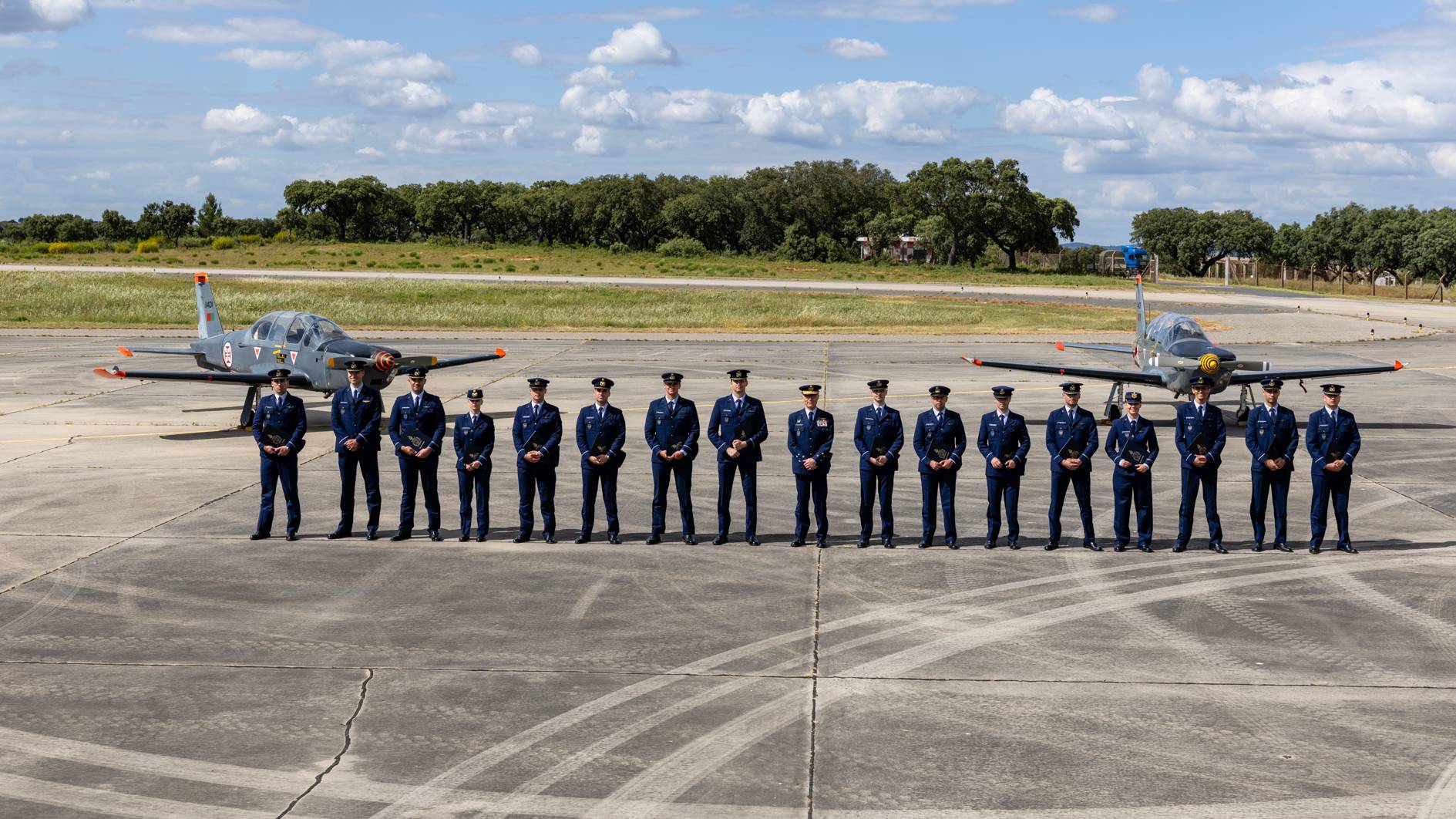 16 novos Pilotos-Aviadores brevetados