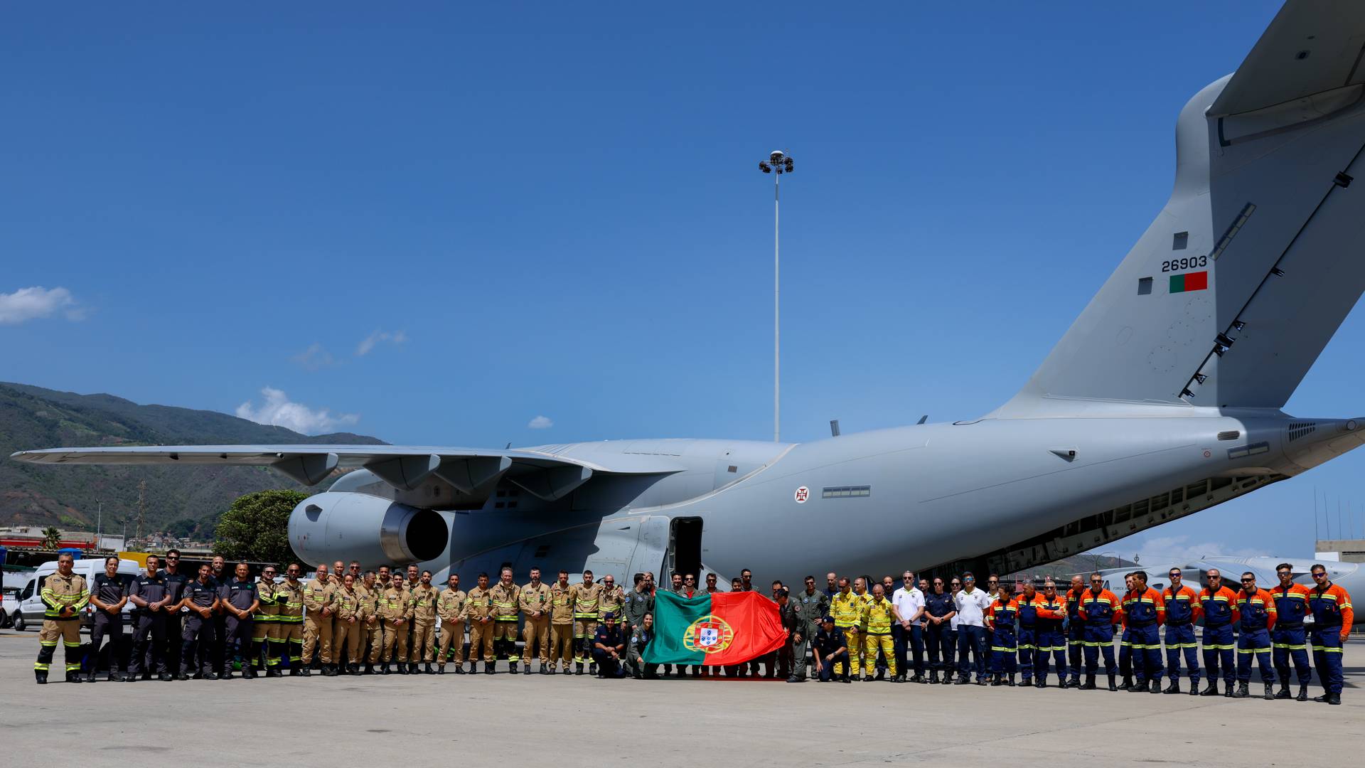 KC-390 j� aterraram na Venezuela com ajuda humanit�ria